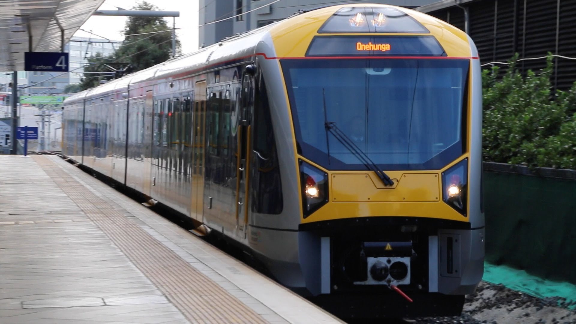 New Electric Train Service Auckland to Onehunga New Zealand 2014 ...