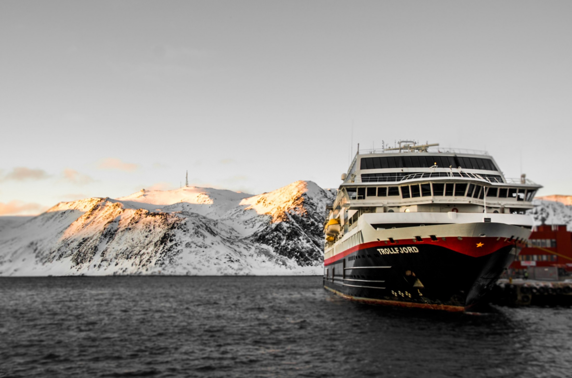 Hurtigruten's Norwegian Coastal Journey : Q & A