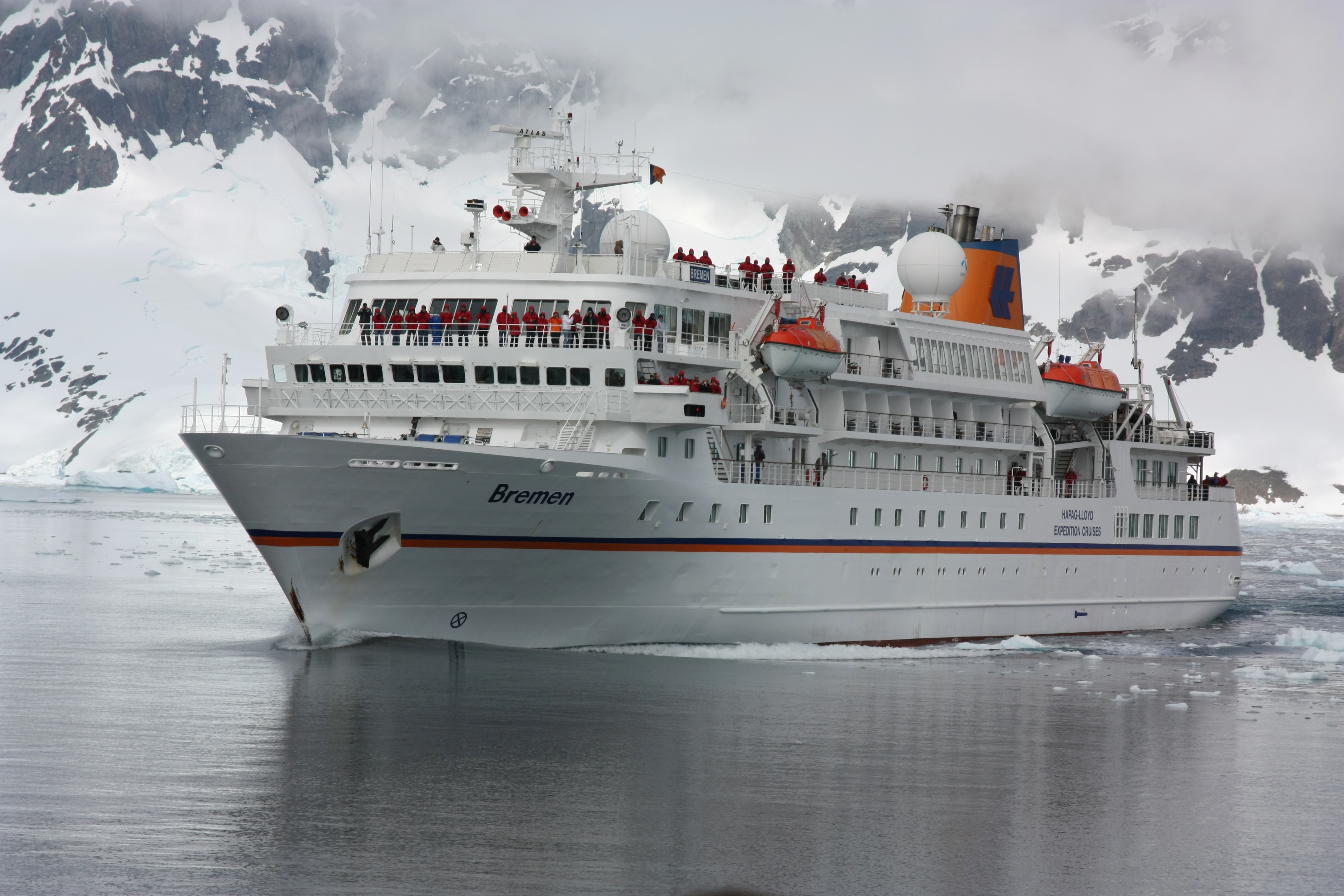 Travelling by cruise ship to Antarctica | Umweltbundesamt
