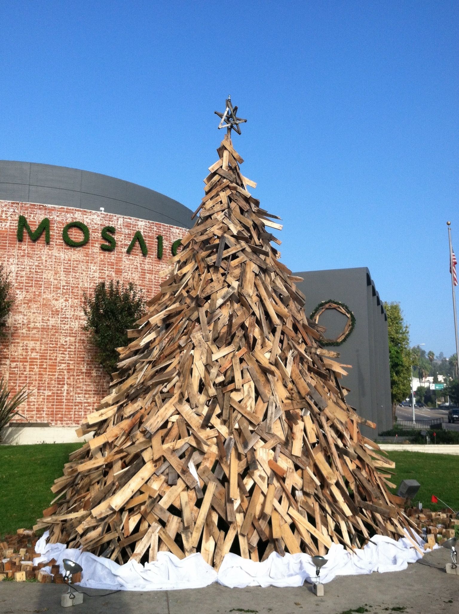 Wood scrap Christmas tree. Mosaic church, Hollywood Ca | Design ...