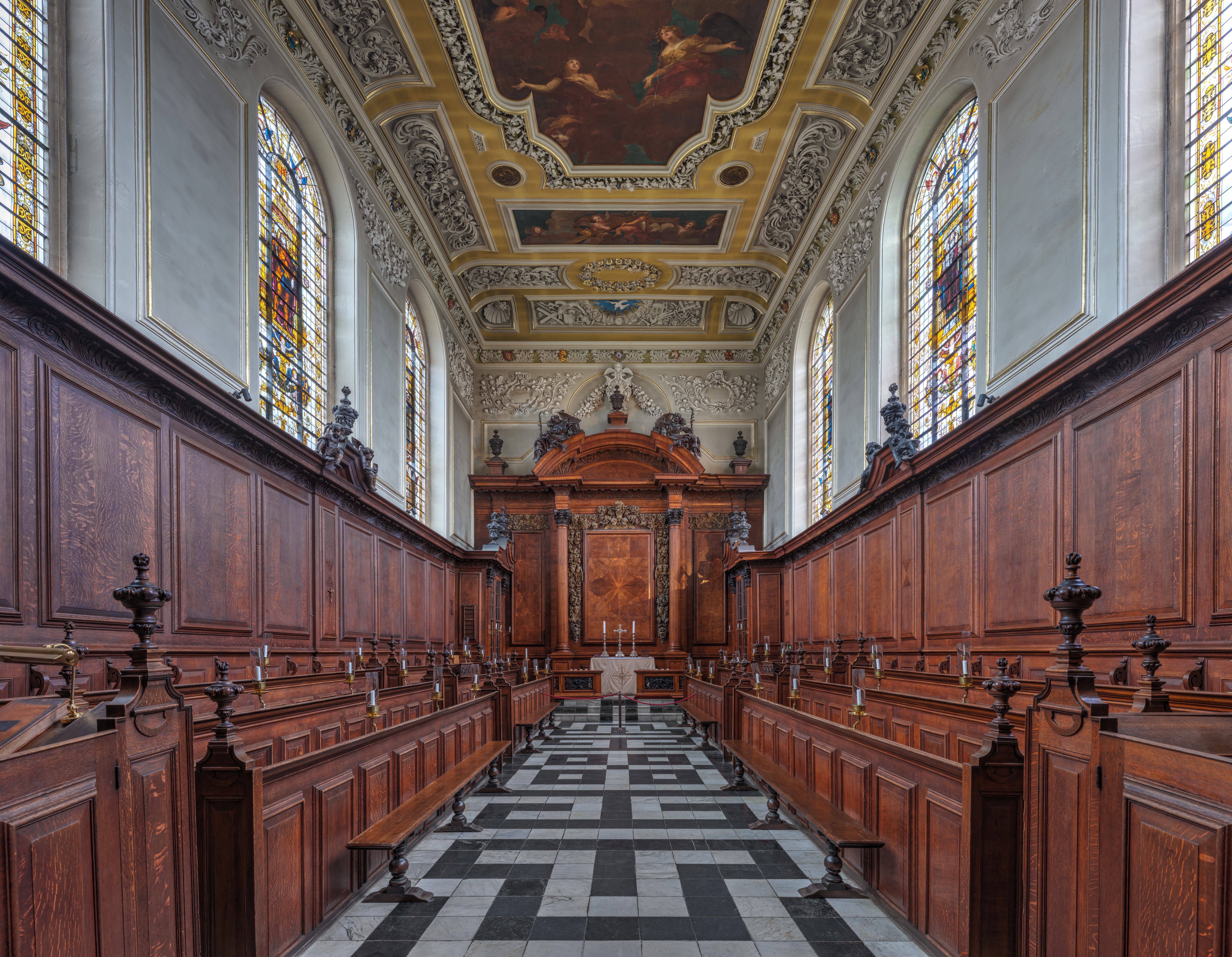 File:Trinity College Chapel, Oxford - Diliff.jpg - Wikimedia Commons
