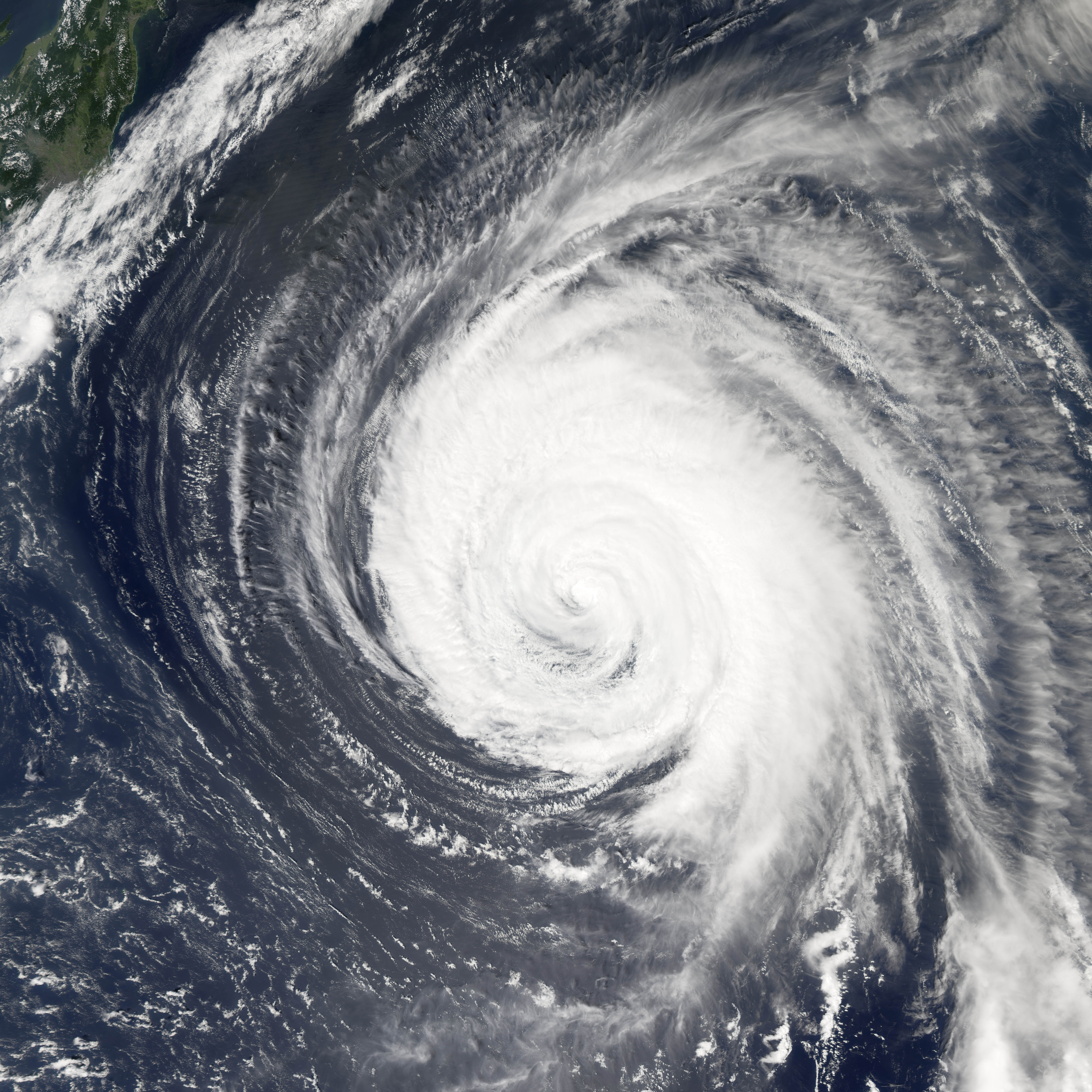 Tropical Storm Ioke : Natural Hazards