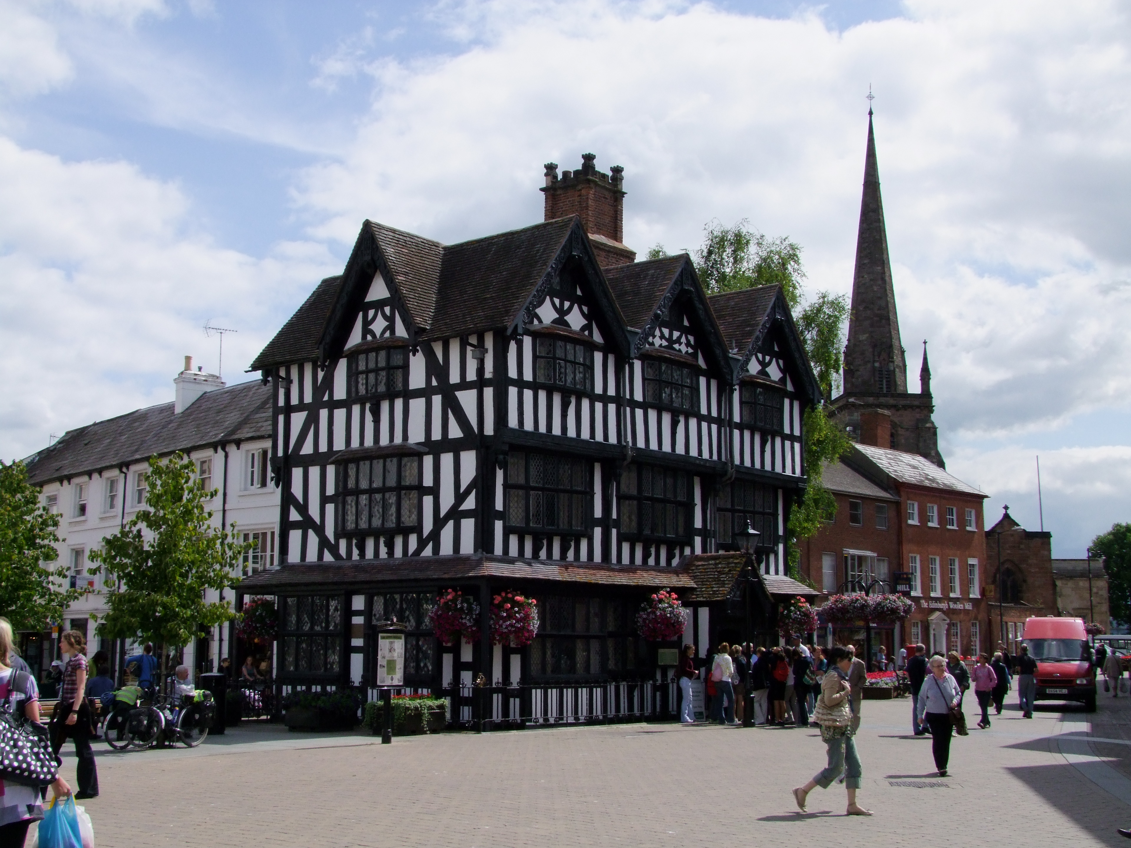 File:Hereford, Tudor building.JPG - Wikimedia Commons