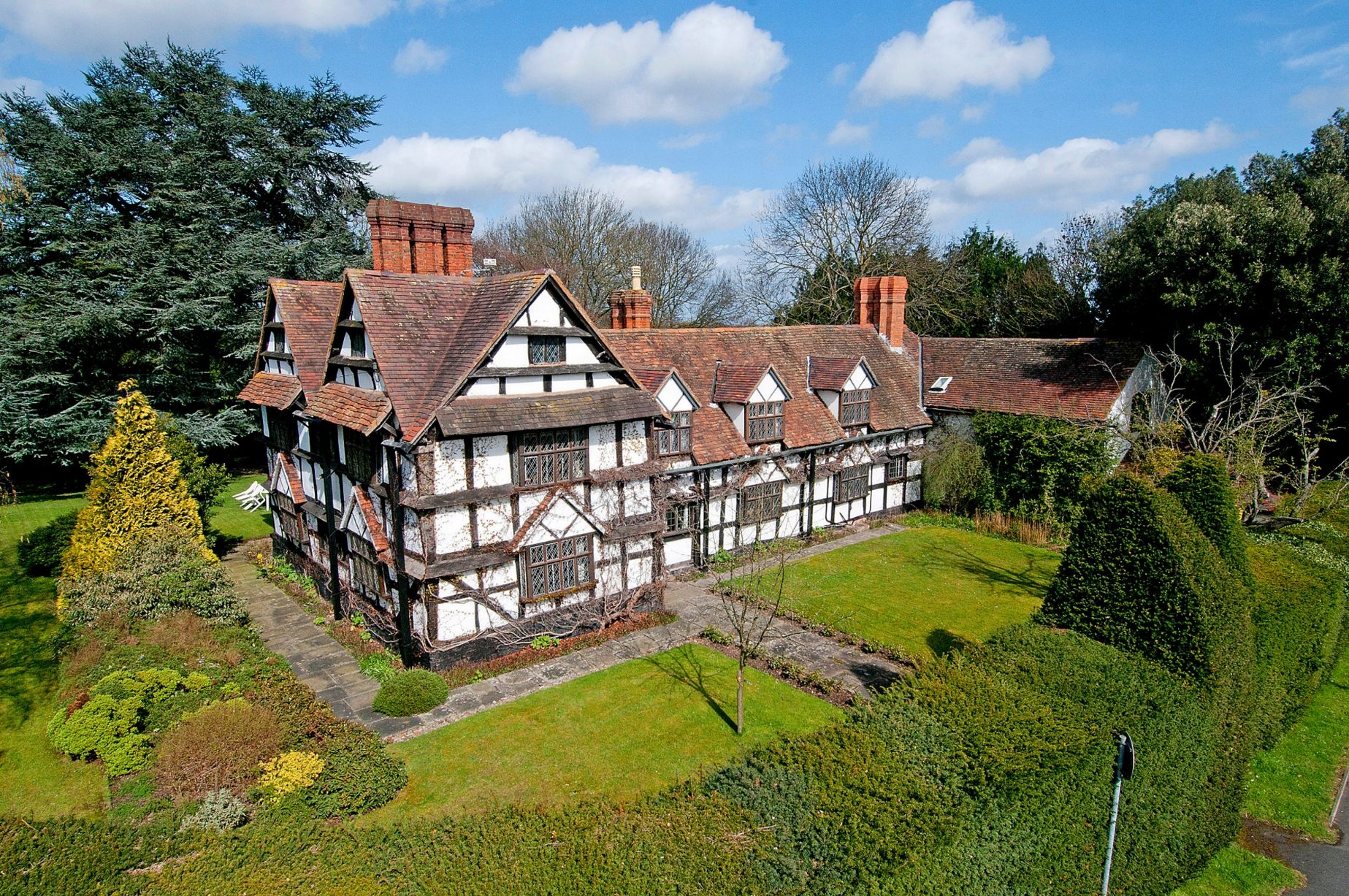 Tudor houses for Wolf Hall - Birmingham Live