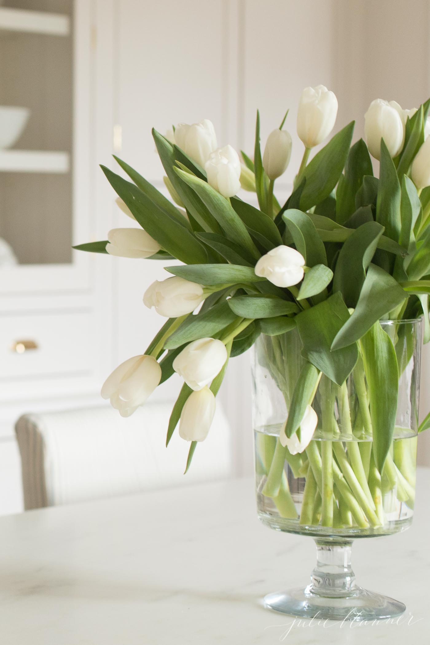 How to Arrange Tulips, A Step by Step Tutorial to Create Your Own ...