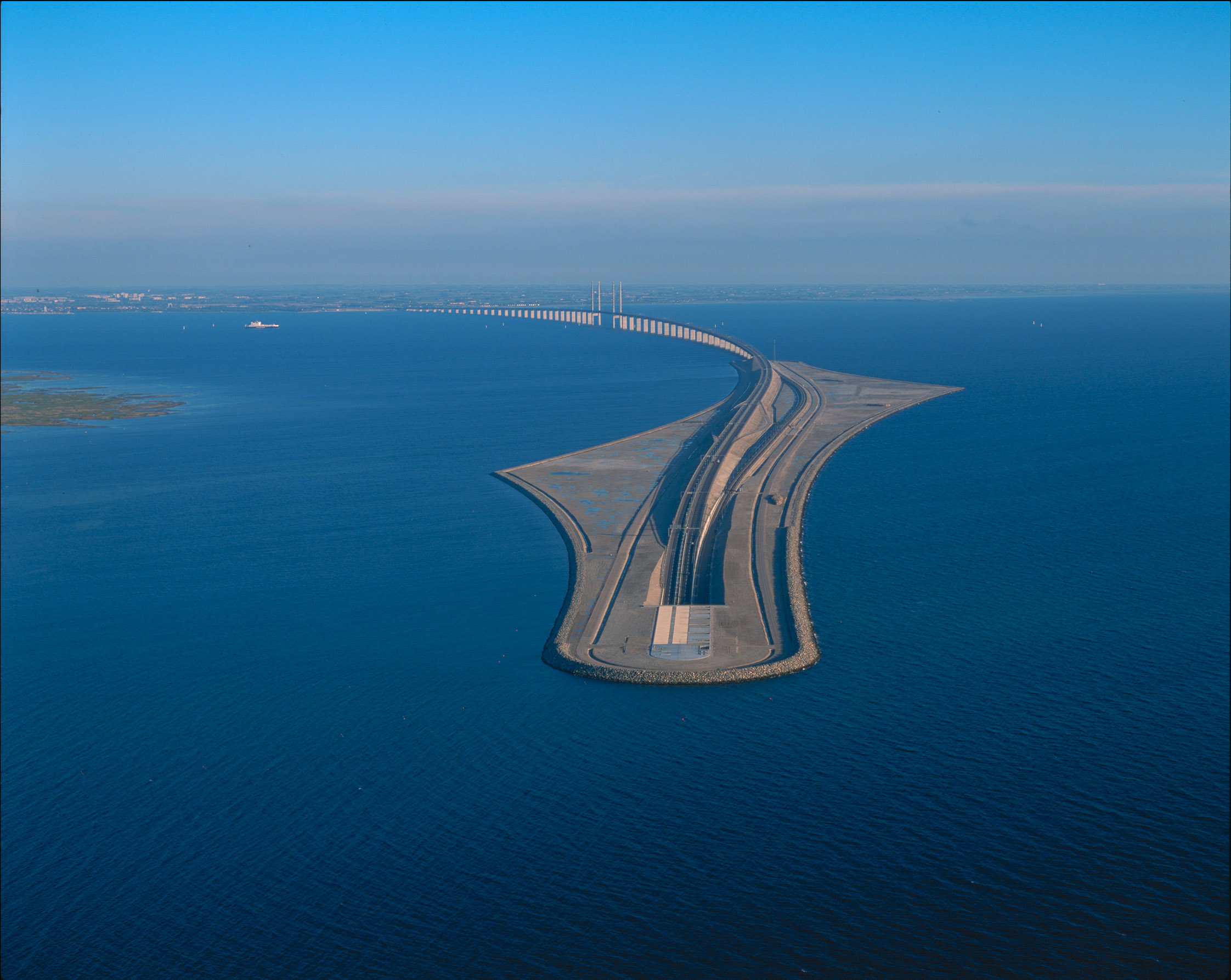Bridge and tunnel between Sweden and Denmark - Album on Imgur