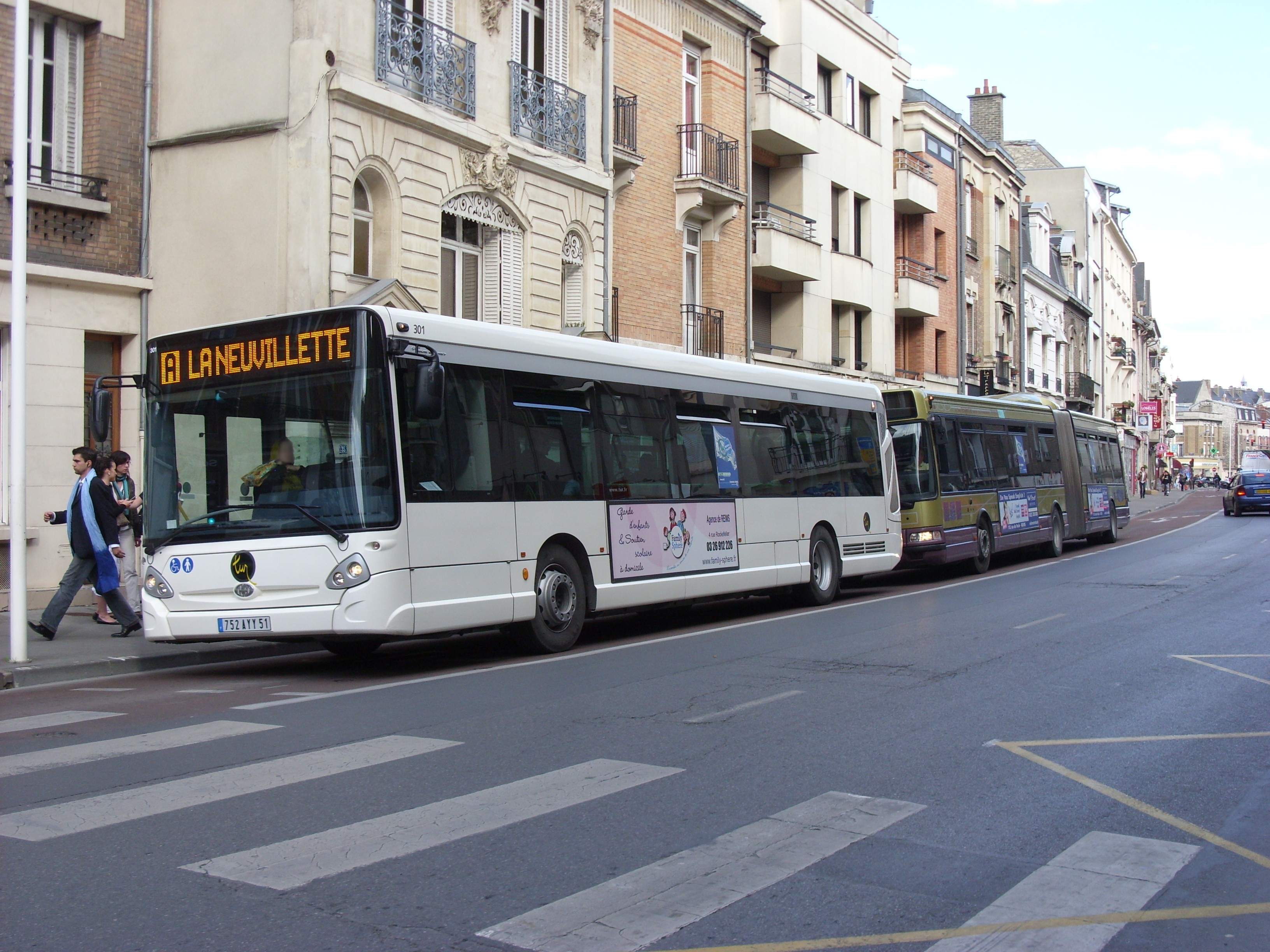 Tur - heuliez bus gx 327 n°301 - ligne a photo
