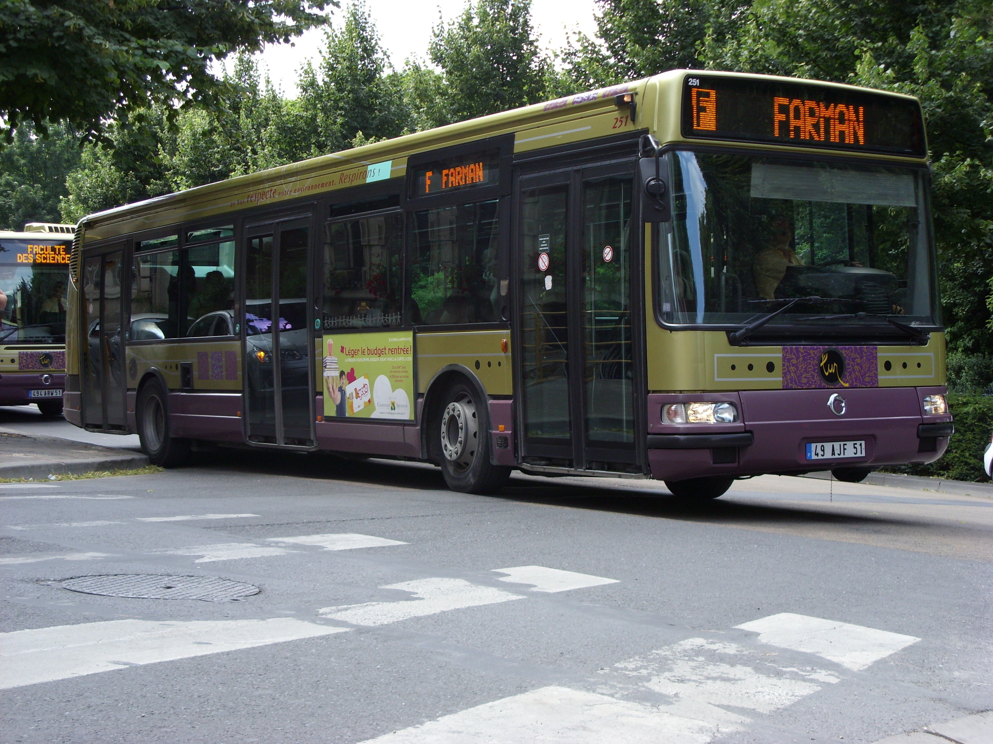 Tur - irisbus agora s n°251 - ligne f photo