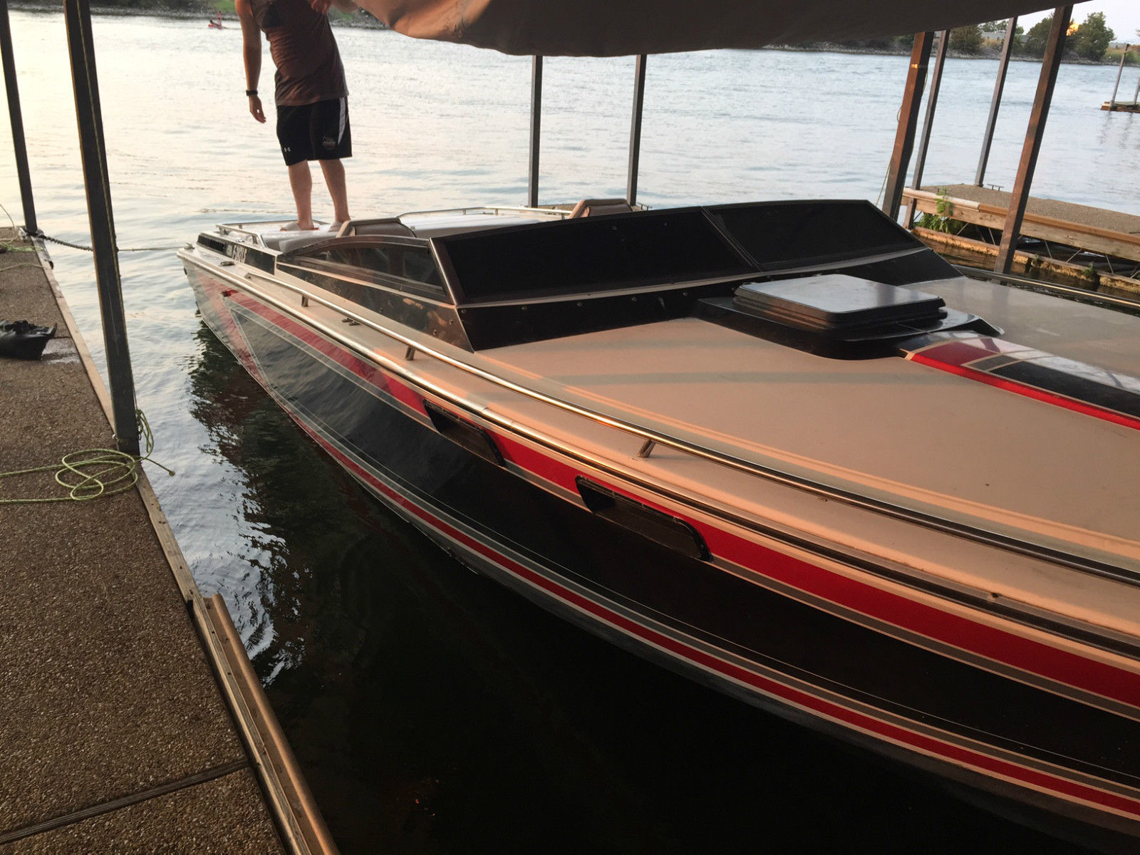 FORMULA LS242 Twin 1984 for sale for $7,000 - Boats-from-USA.com