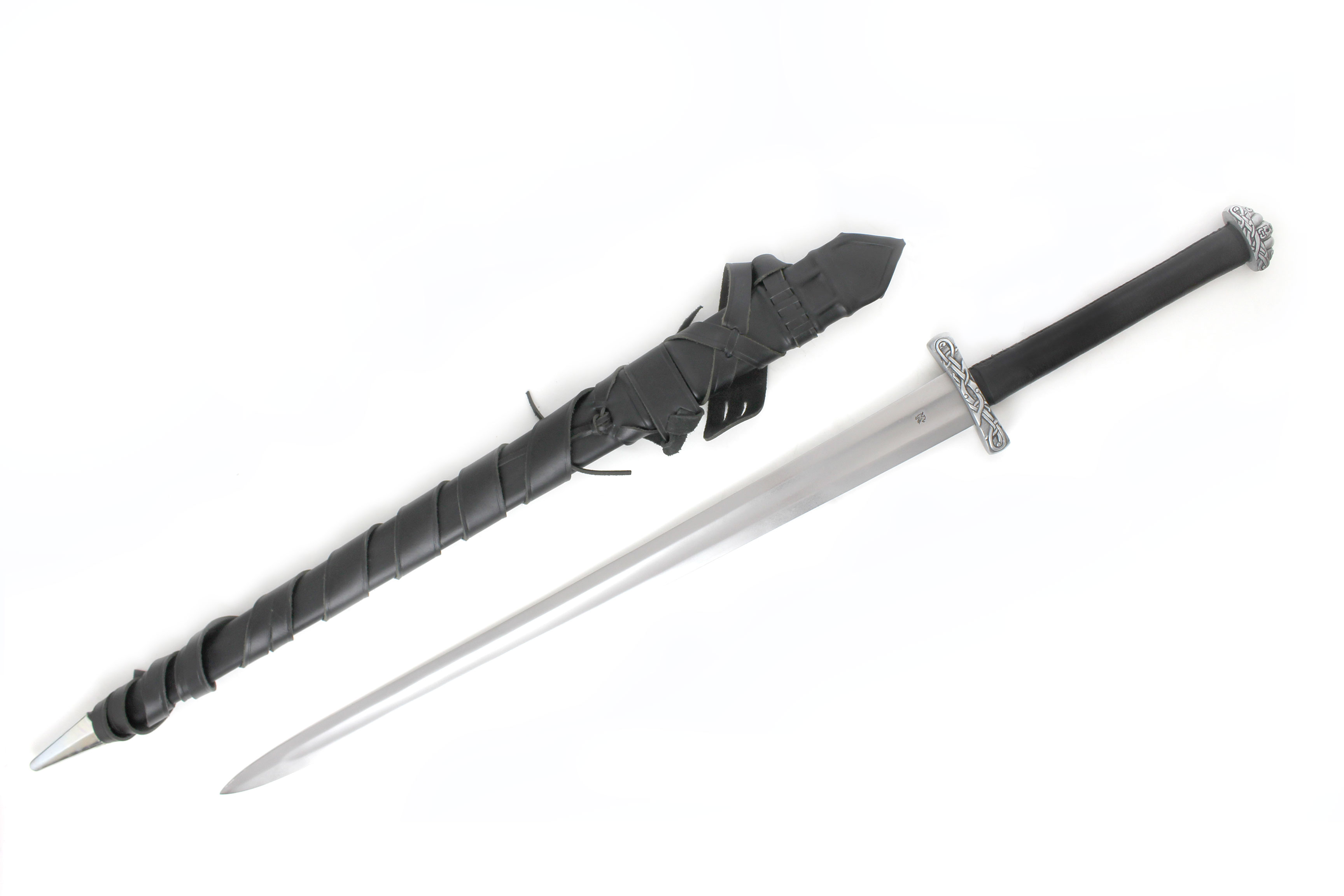 Two Handed Viking Sword | darksword-armory.com
