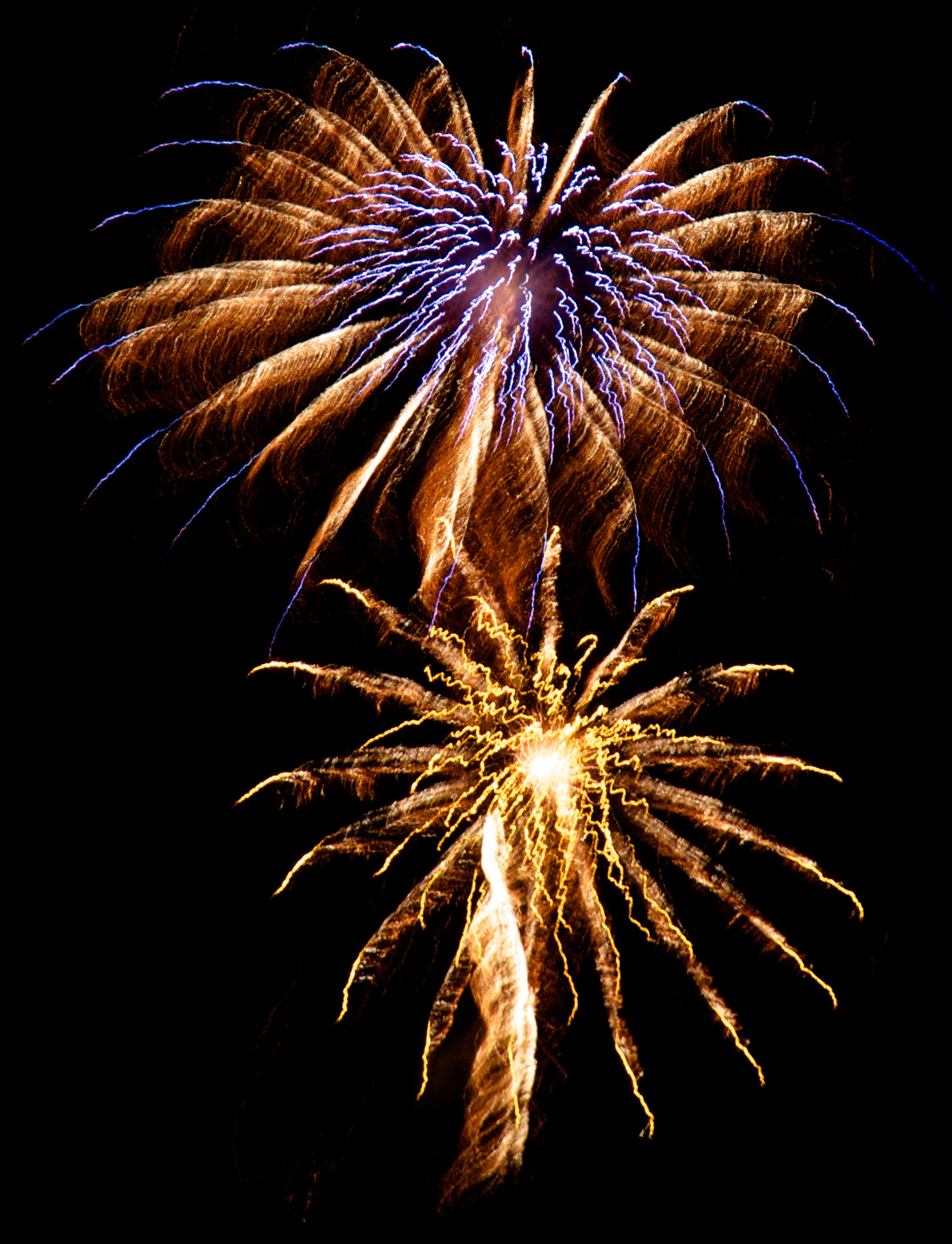 File:Firework two rockets.jpg - Wikimedia Commons