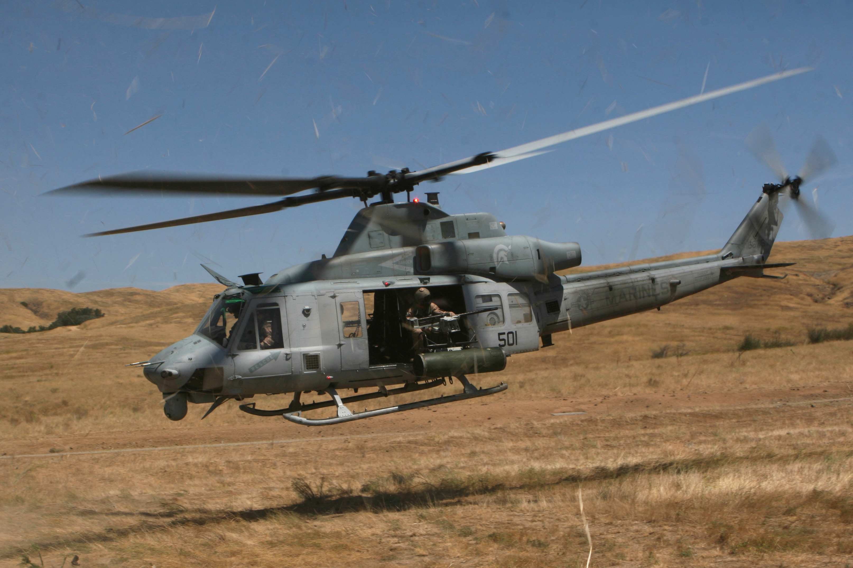 File:UH-1Y HMLAT-303 Camp Pendleton 2008.JPG - Wikimedia Commons