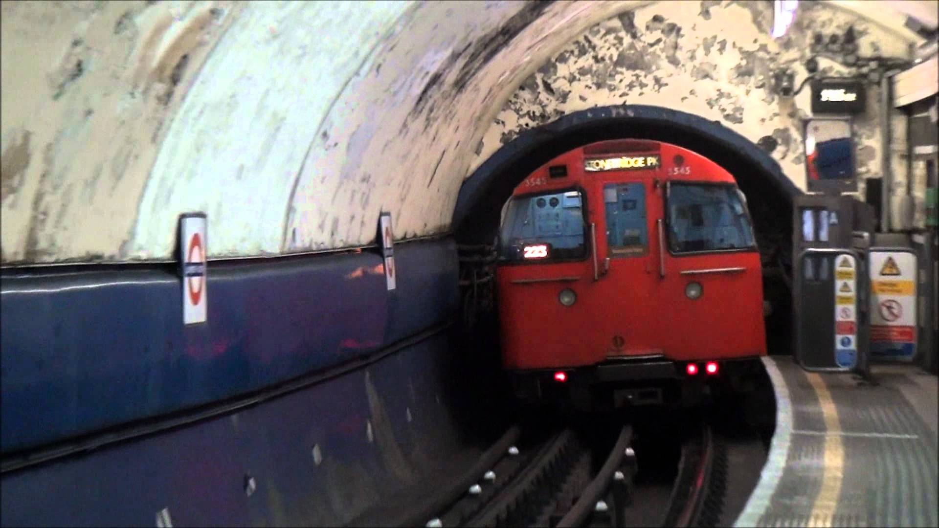 London Underground Trains - YouTube