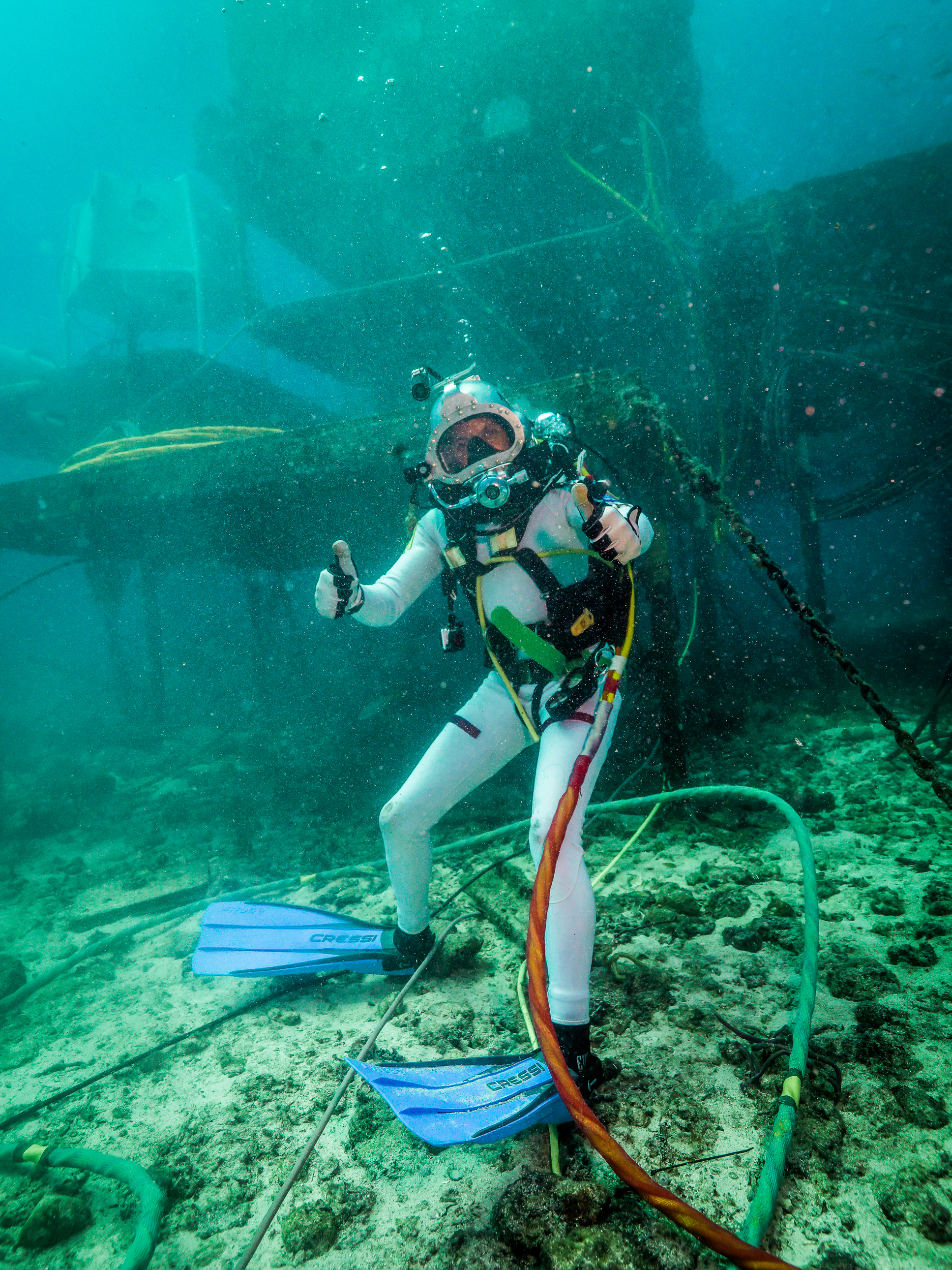 ESA astronauts prepare for underwater training