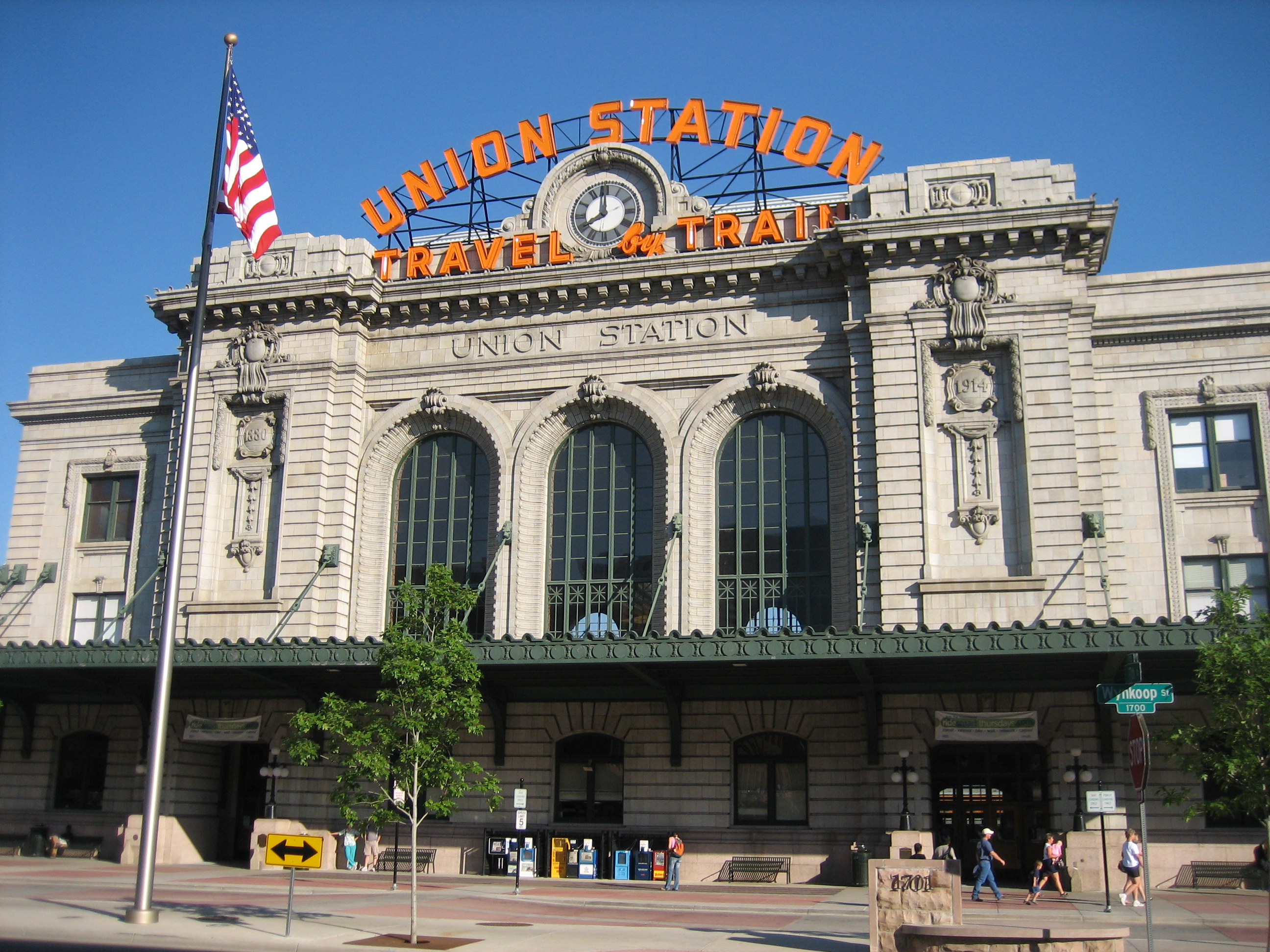 File:Denver union station.jpg - Wikimedia Commons