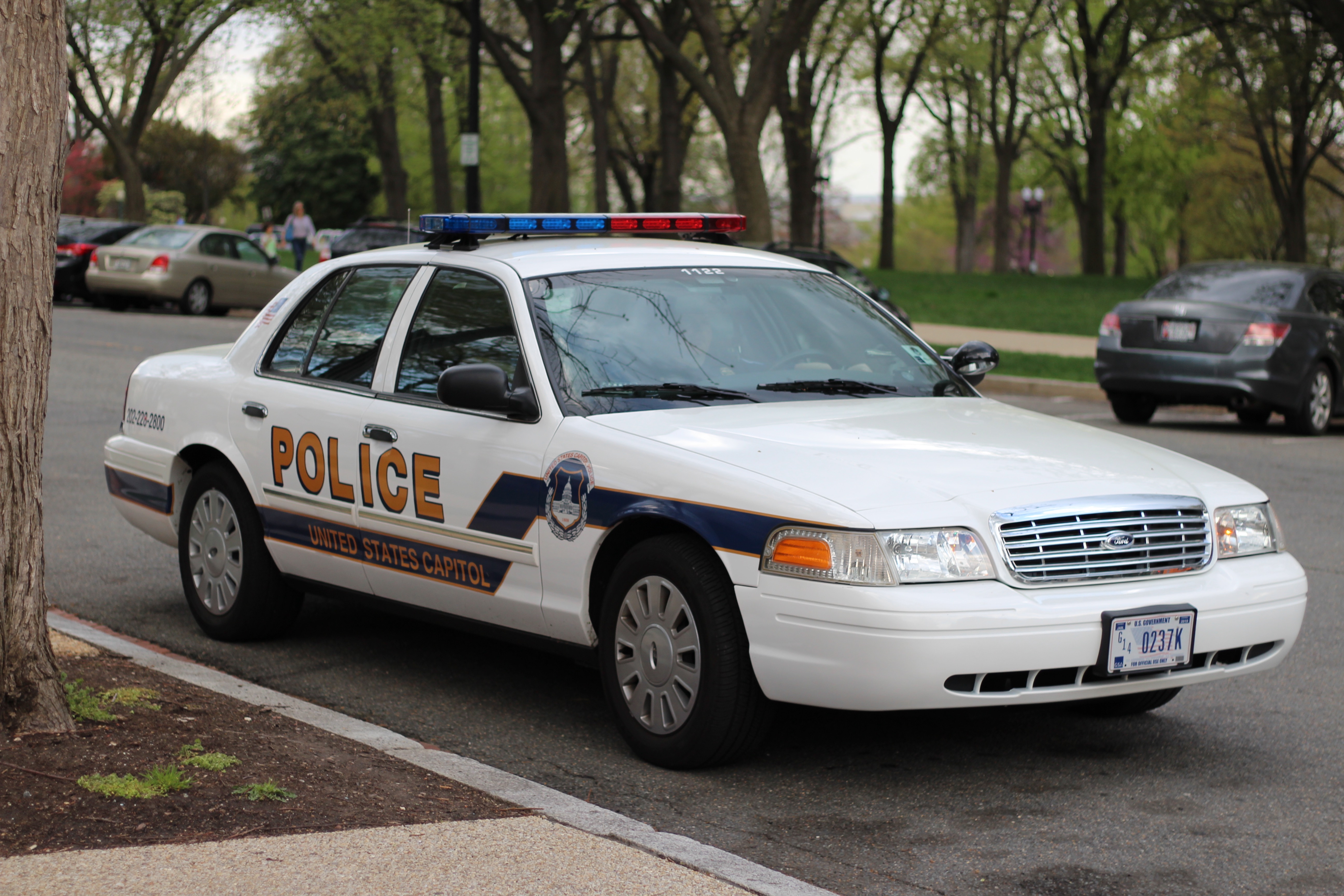 United states capitol police crown victoria photo
