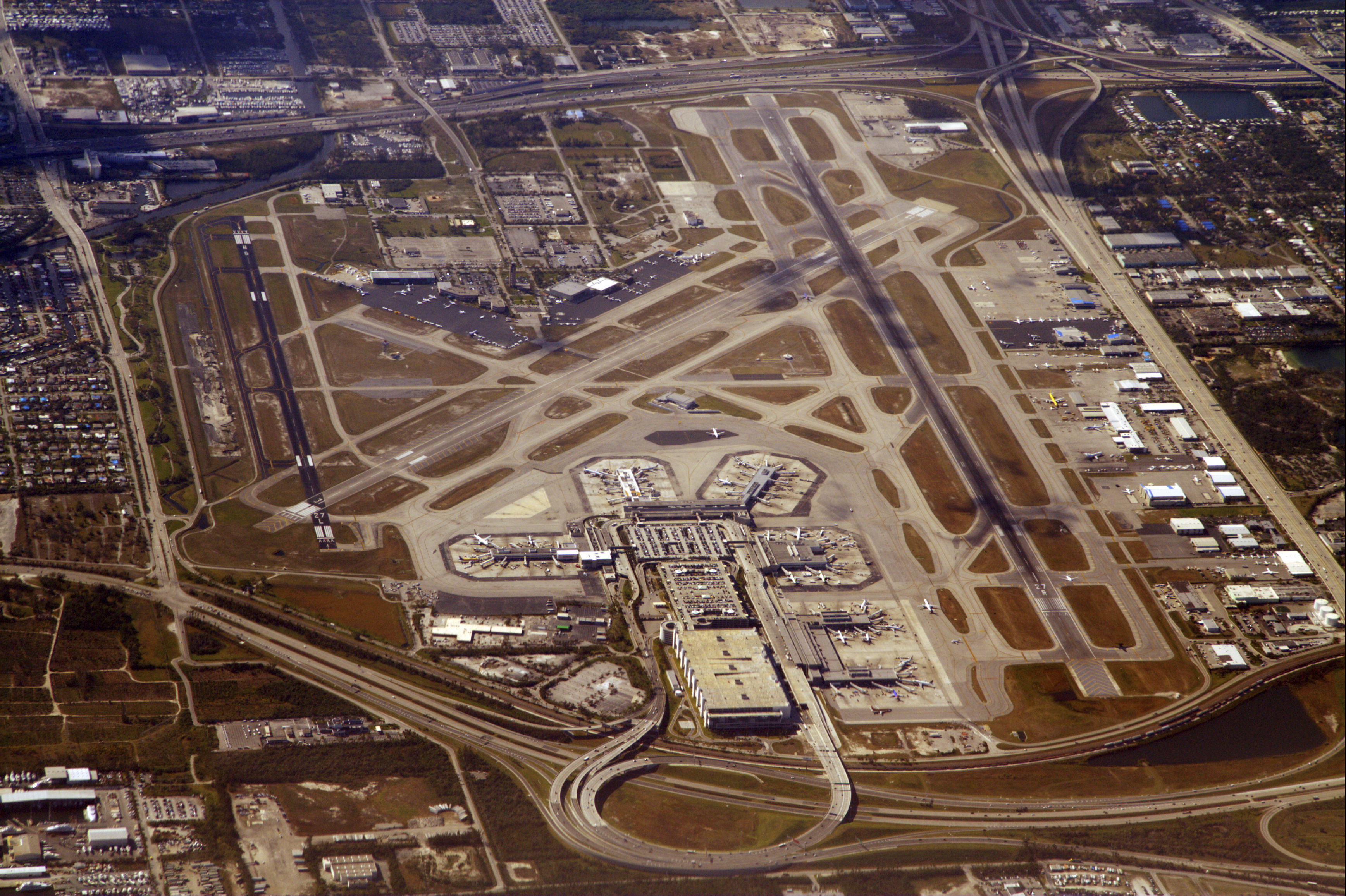 Wanted Since the 1950s: Airport Sites - How Airports Work ...