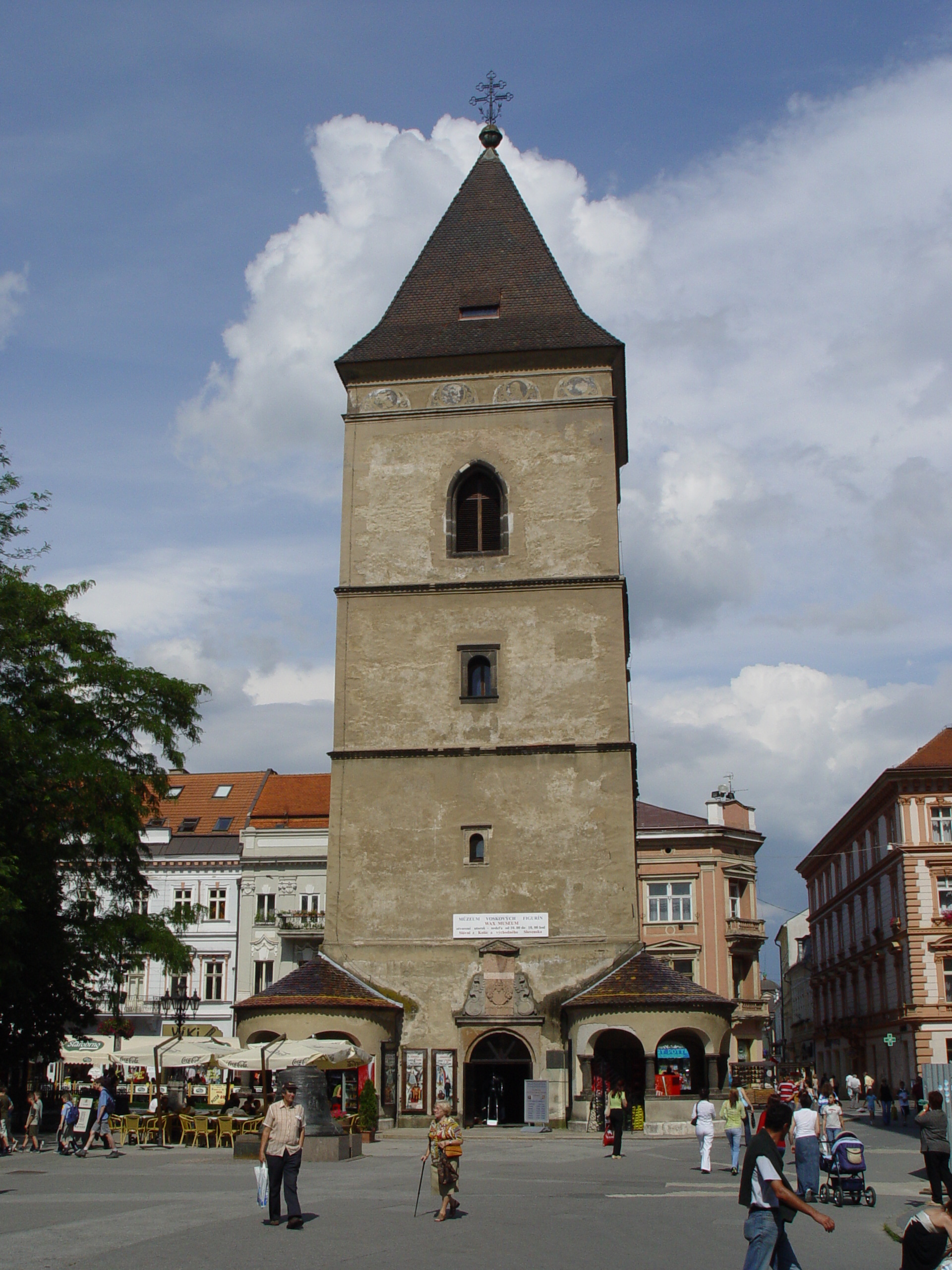 File:Kosice (Slovakia) - St. Urban's Tower.jpg - Wikimedia Commons