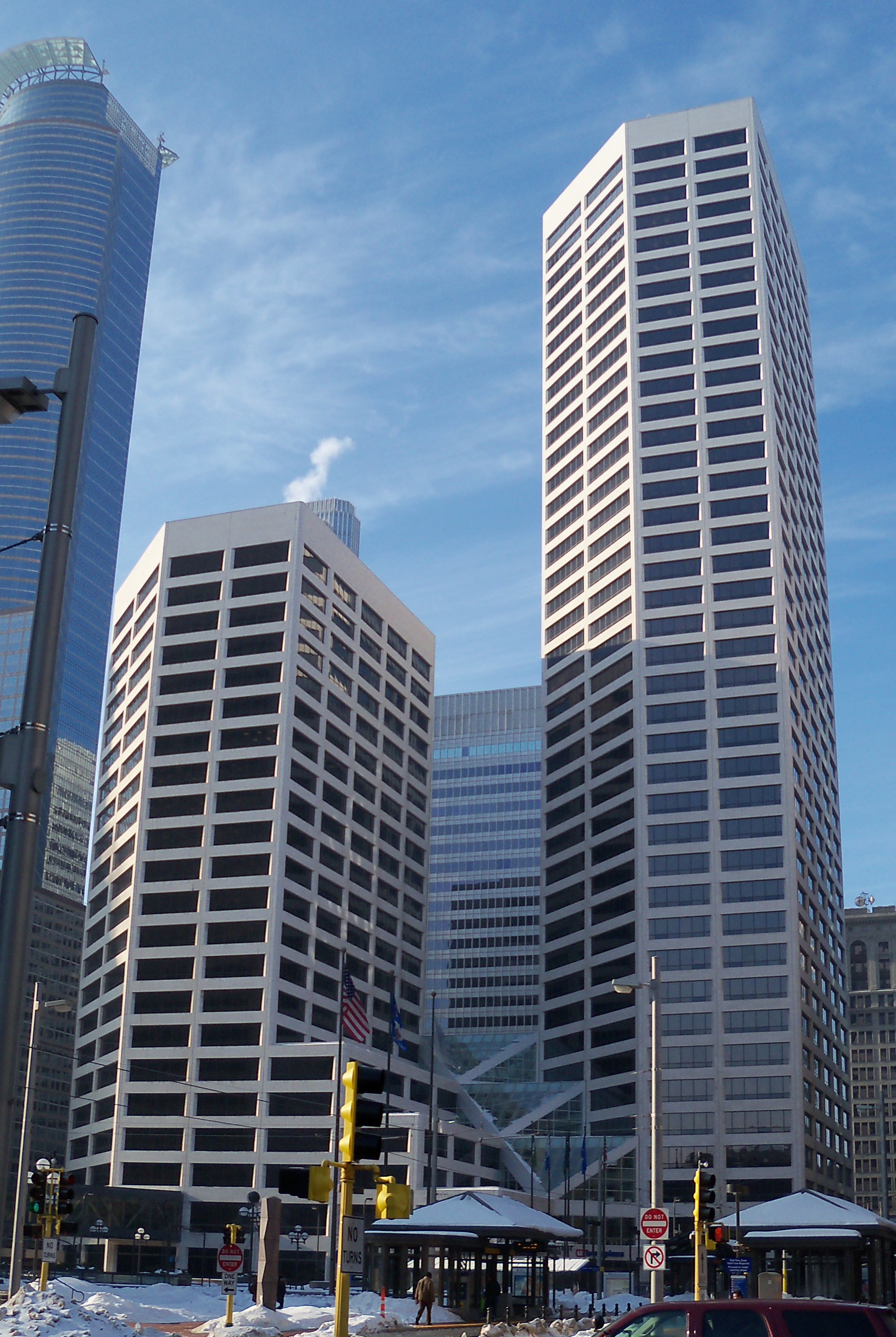 File:US Bank Plaza 1 Minneapolis 1.jpg - Wikimedia Commons