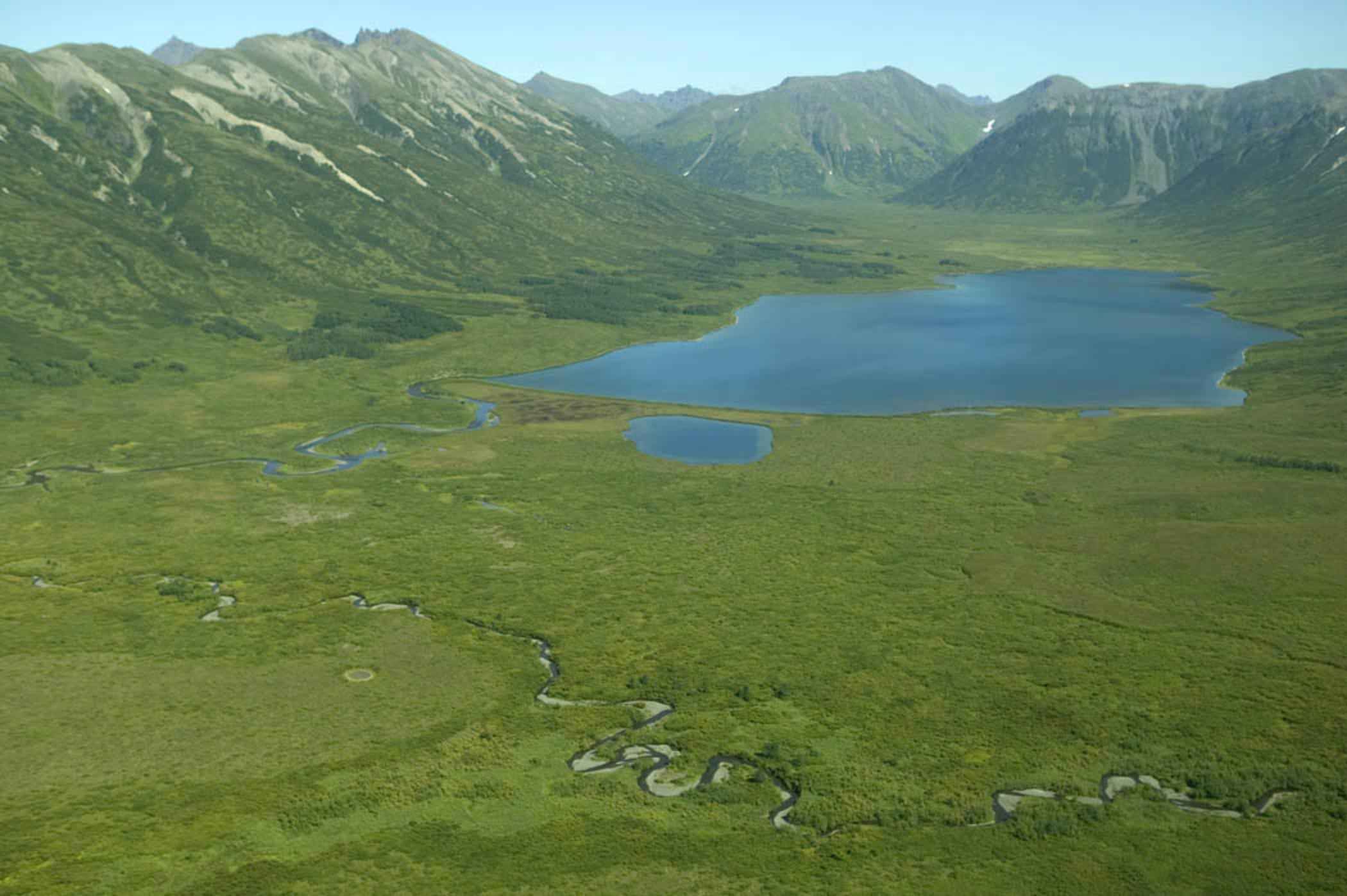 File:Beautiful mountain valley and lake landscape.jpg - Wikimedia ...