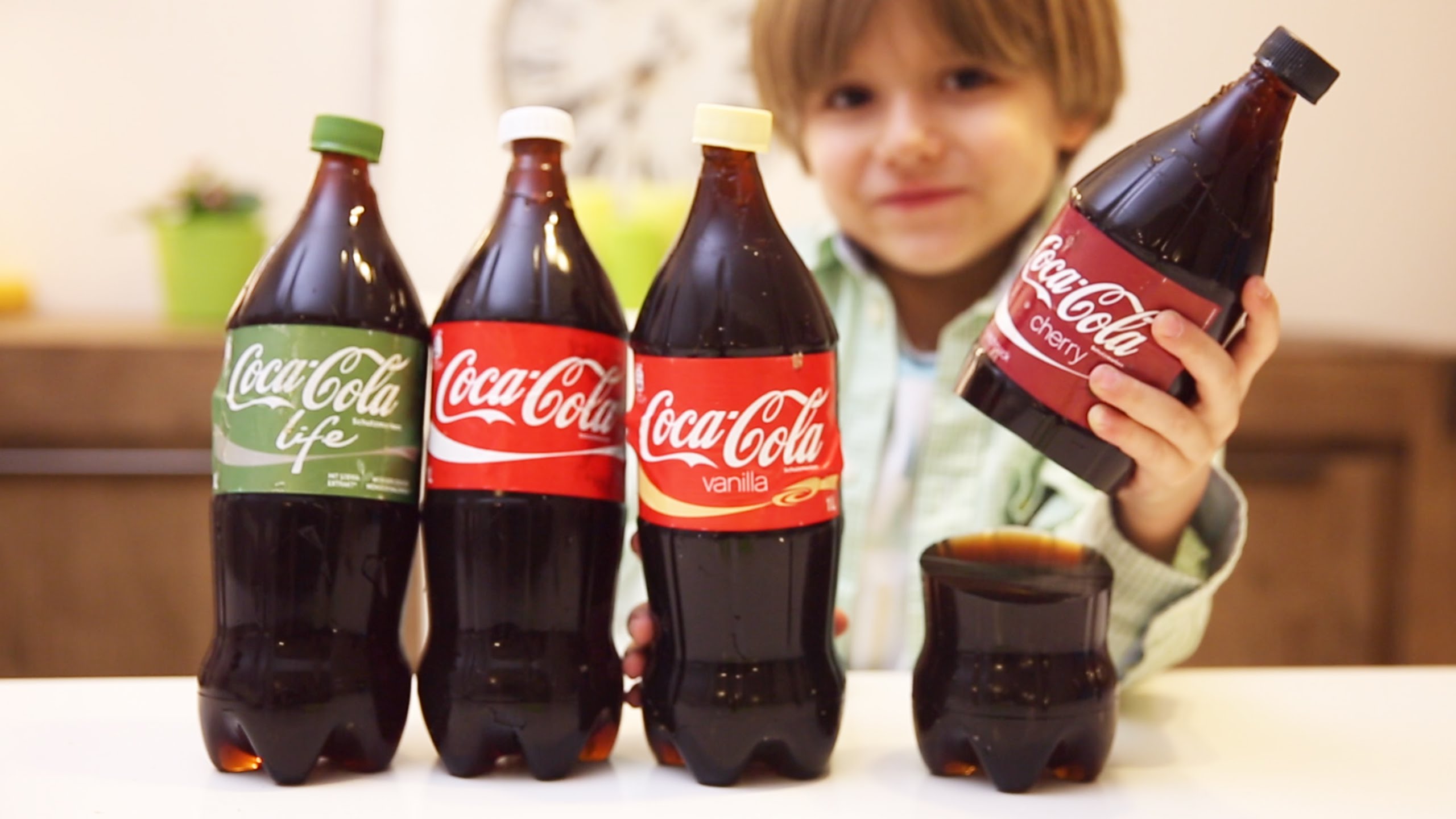 The Best Gummy Coca-Cola: Vanilla Coke, Cherry or Cola Life - YouTube