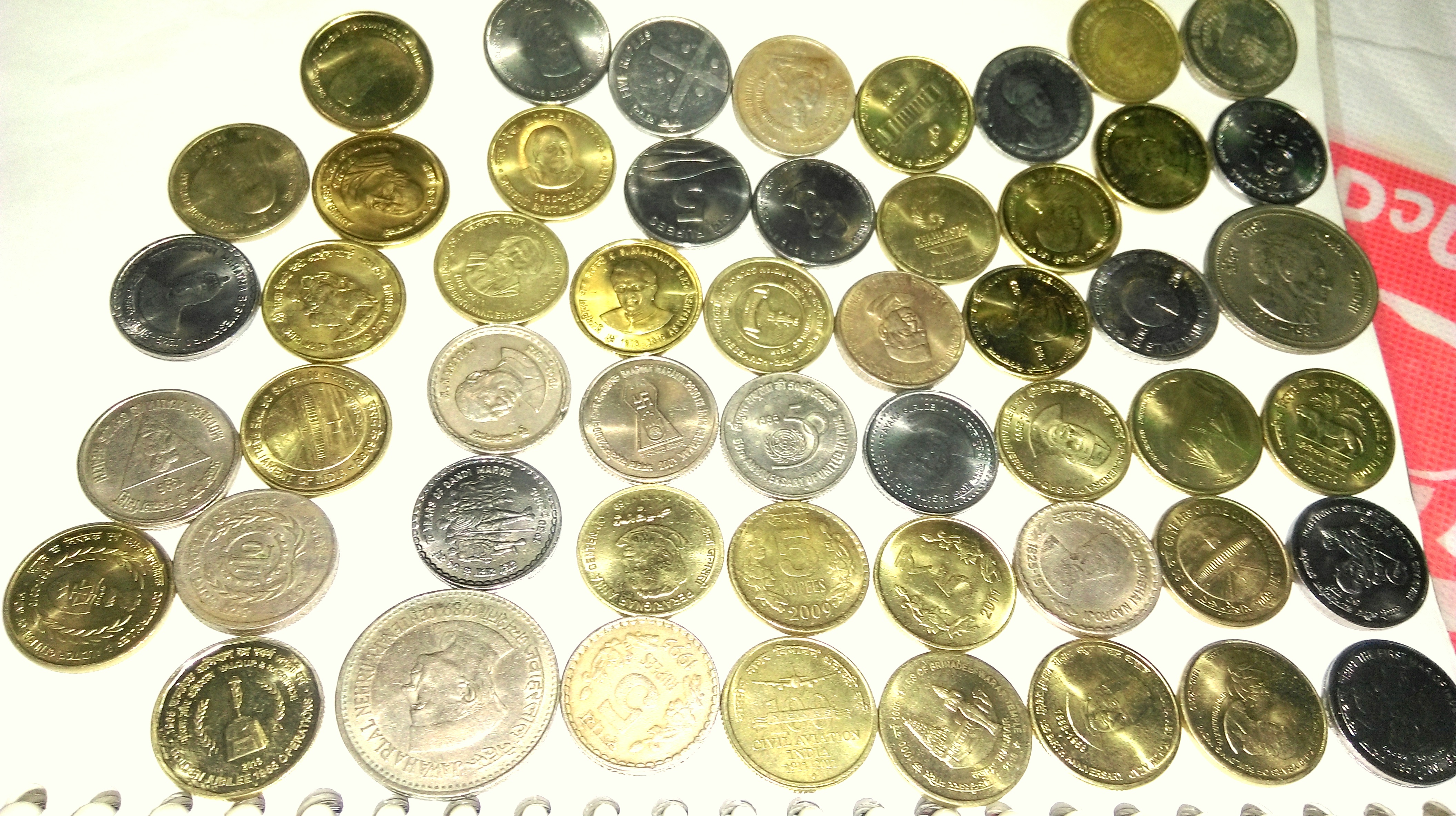 COLLECTION OF 52 DIFFERENT TYPES OF 5 RUPEES COIN - India Book of ...
