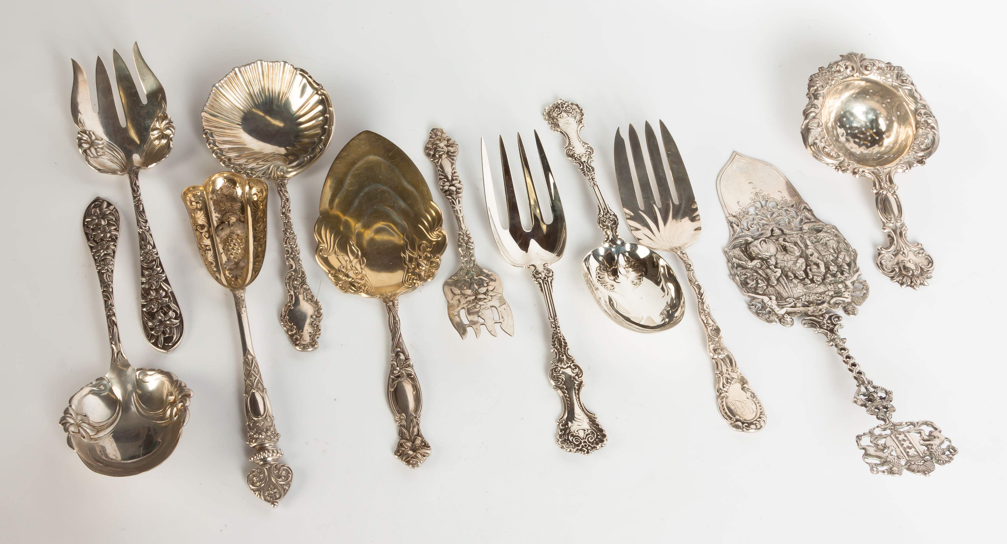 Various Silver Serving Pieces | Cottone Auctions