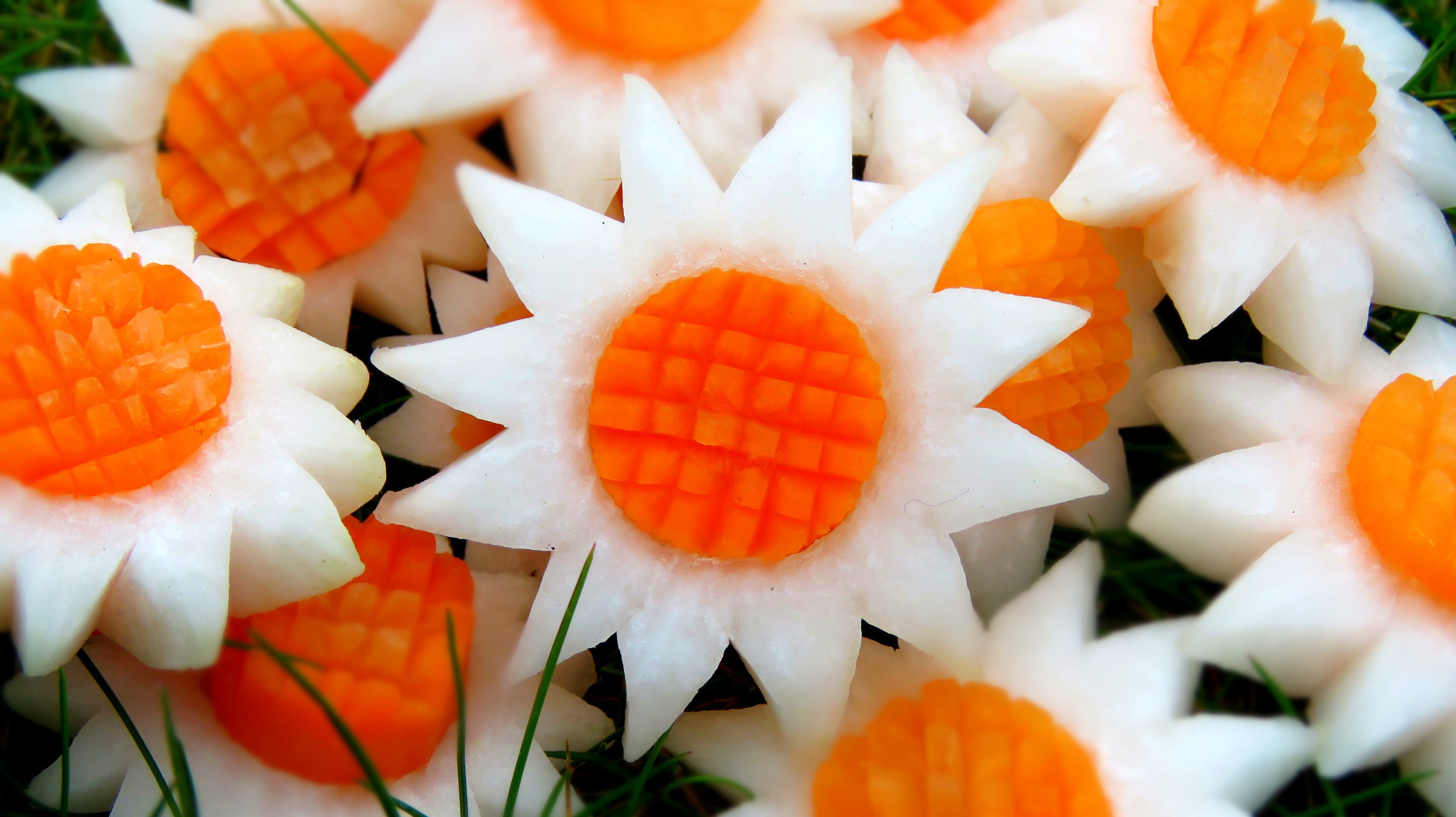 Art In Vegetable White SunFlowers | Vegetable Carving Garnish ...