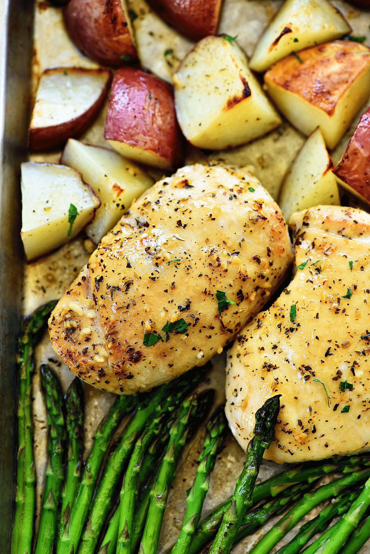 One Pan Honey Garlic Chicken and Veggies - Life In The Lofthouse