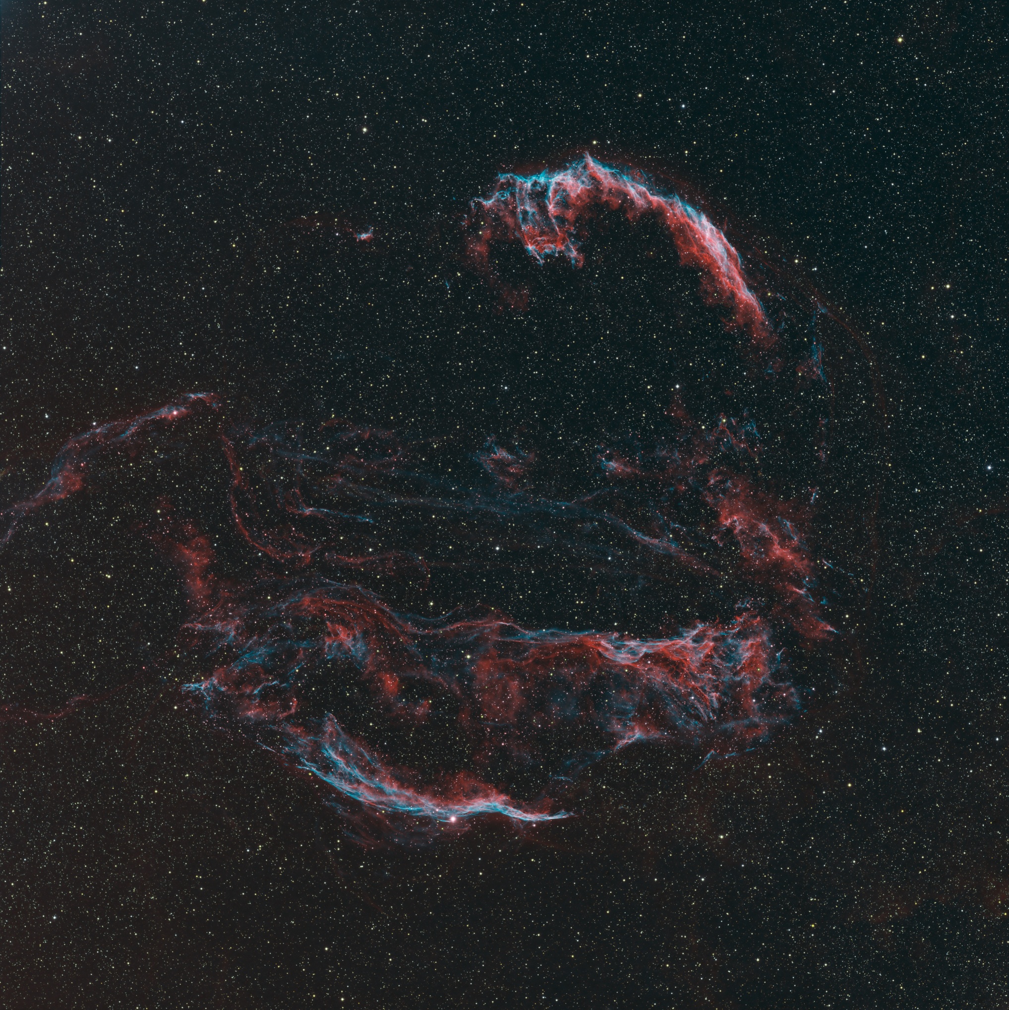 APOD: 2010 September 16 - The Veil Nebula