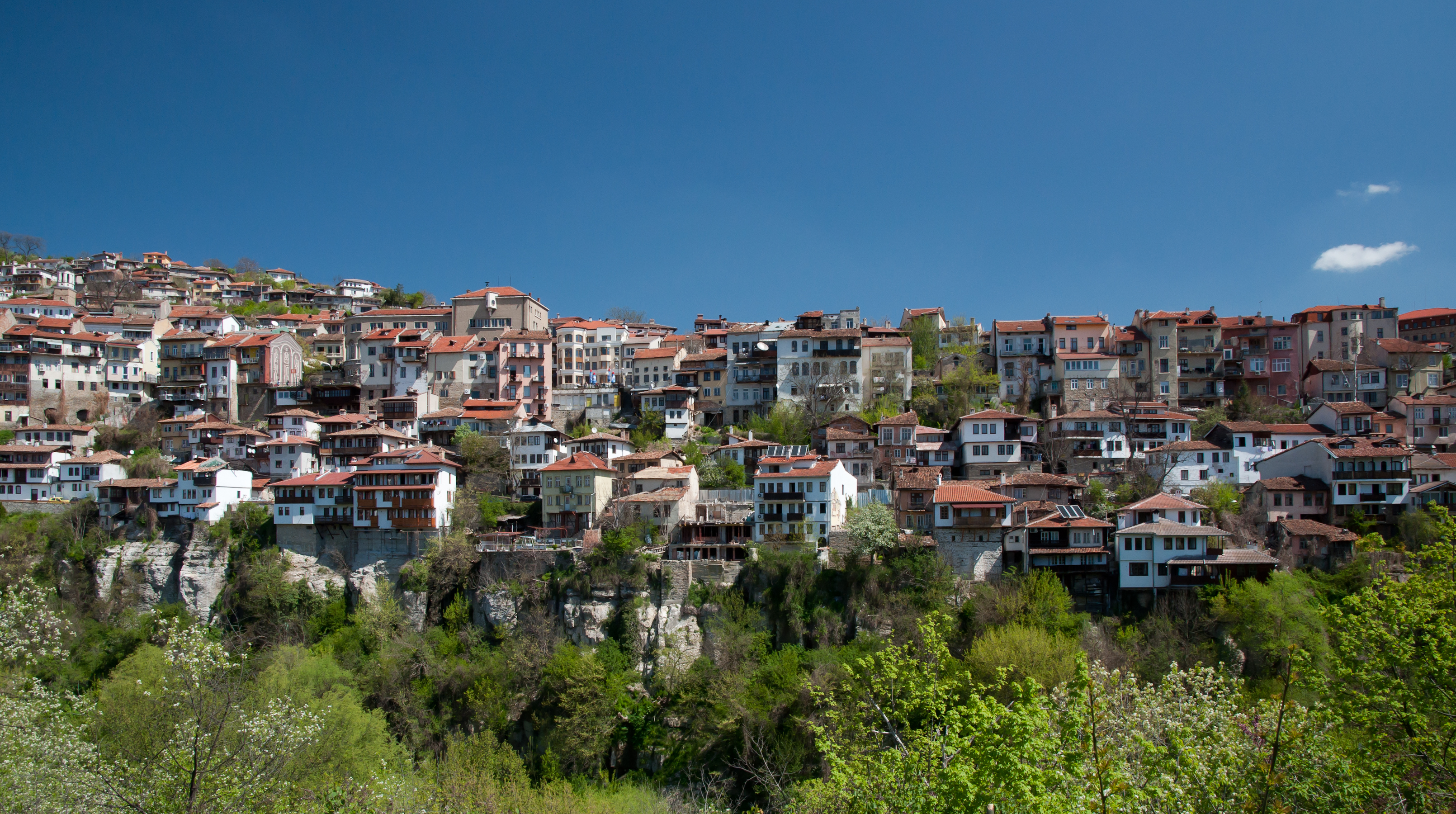 Veliko Tarnovo - Wikipedia