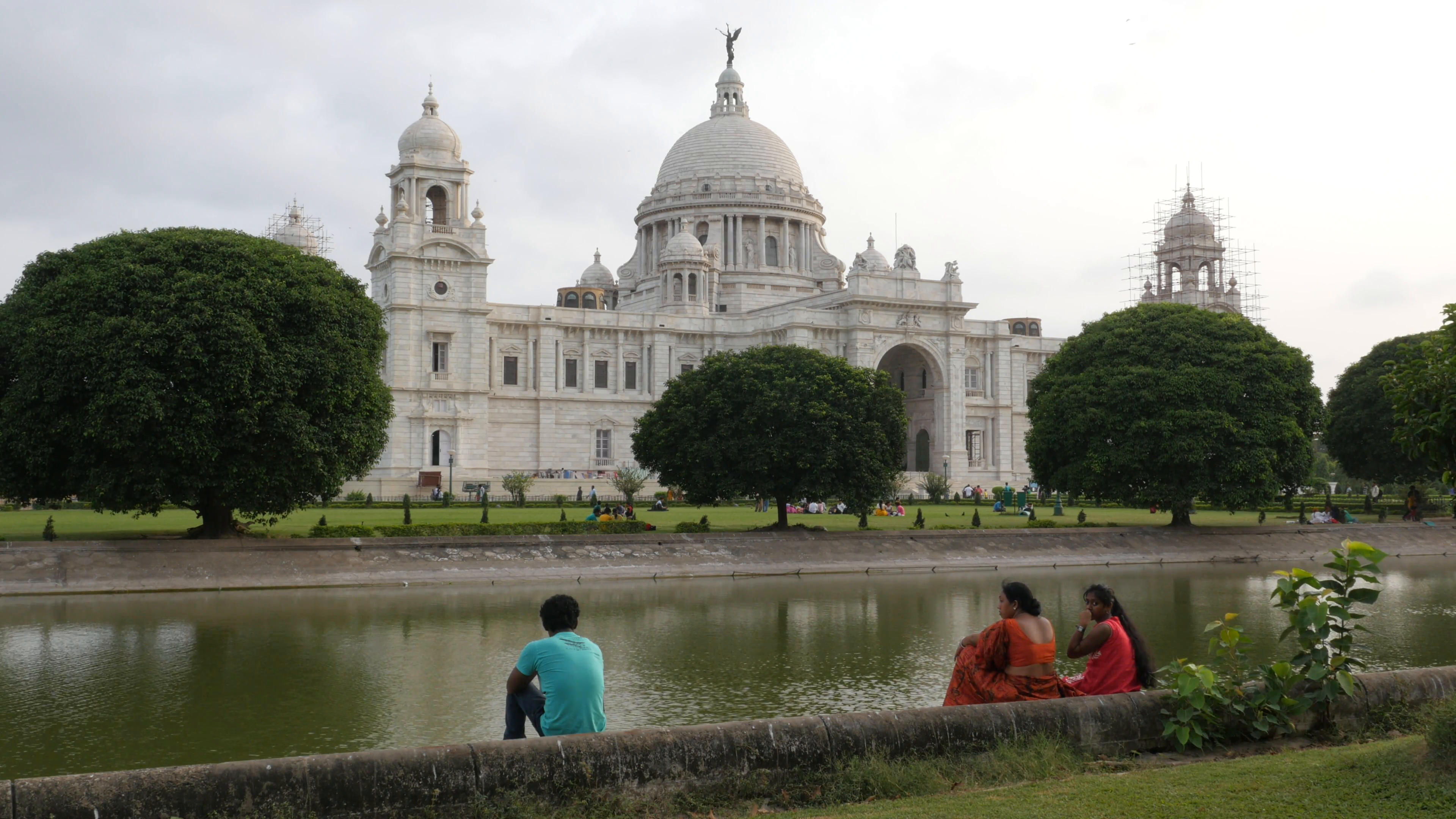 People relaxing in Victoria Memorial park ,Kolkata,India Stock Video ...