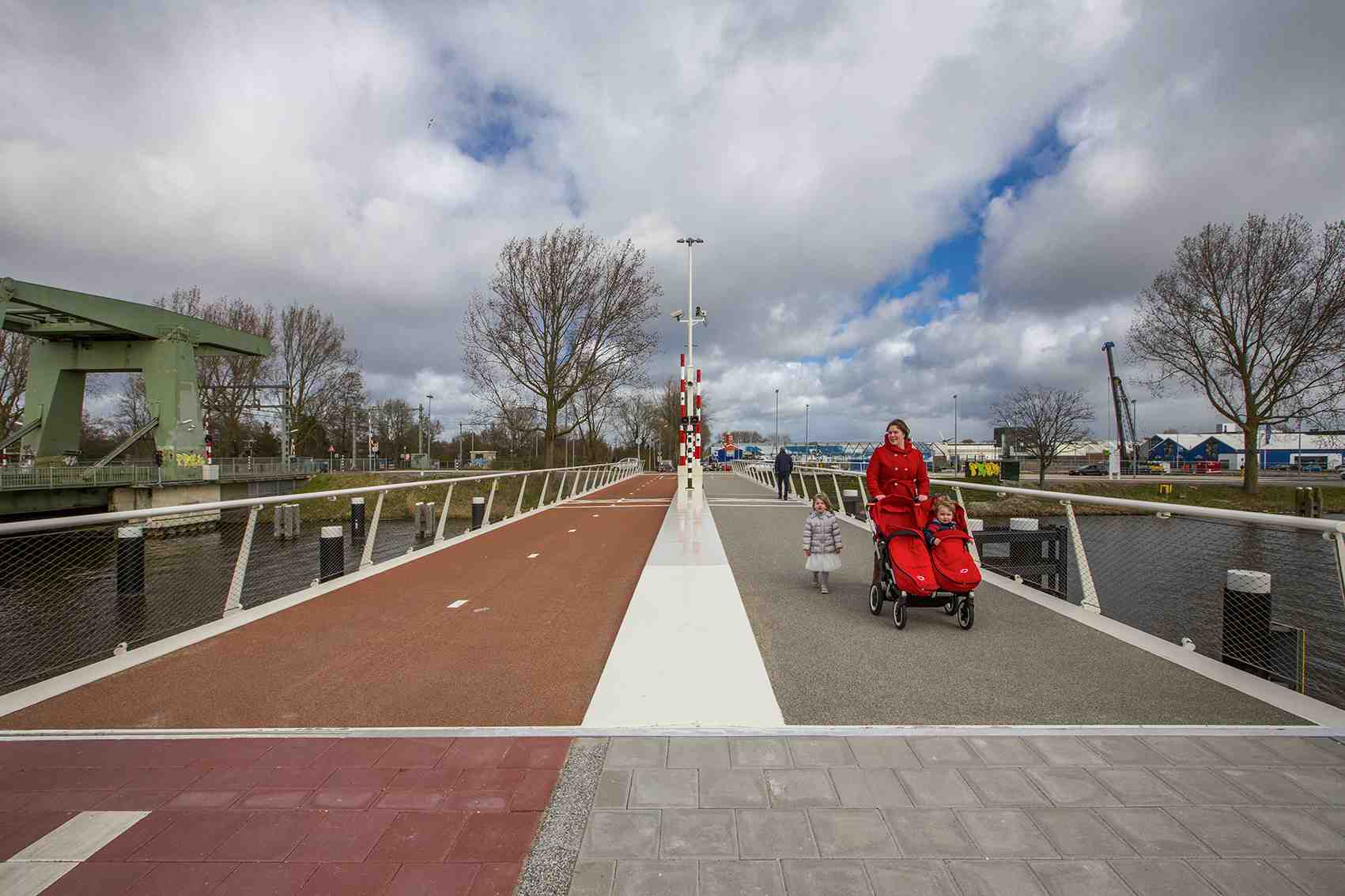 Fiets- en voetgangersbrug Victoriebrug | De Nationale Staalprijs