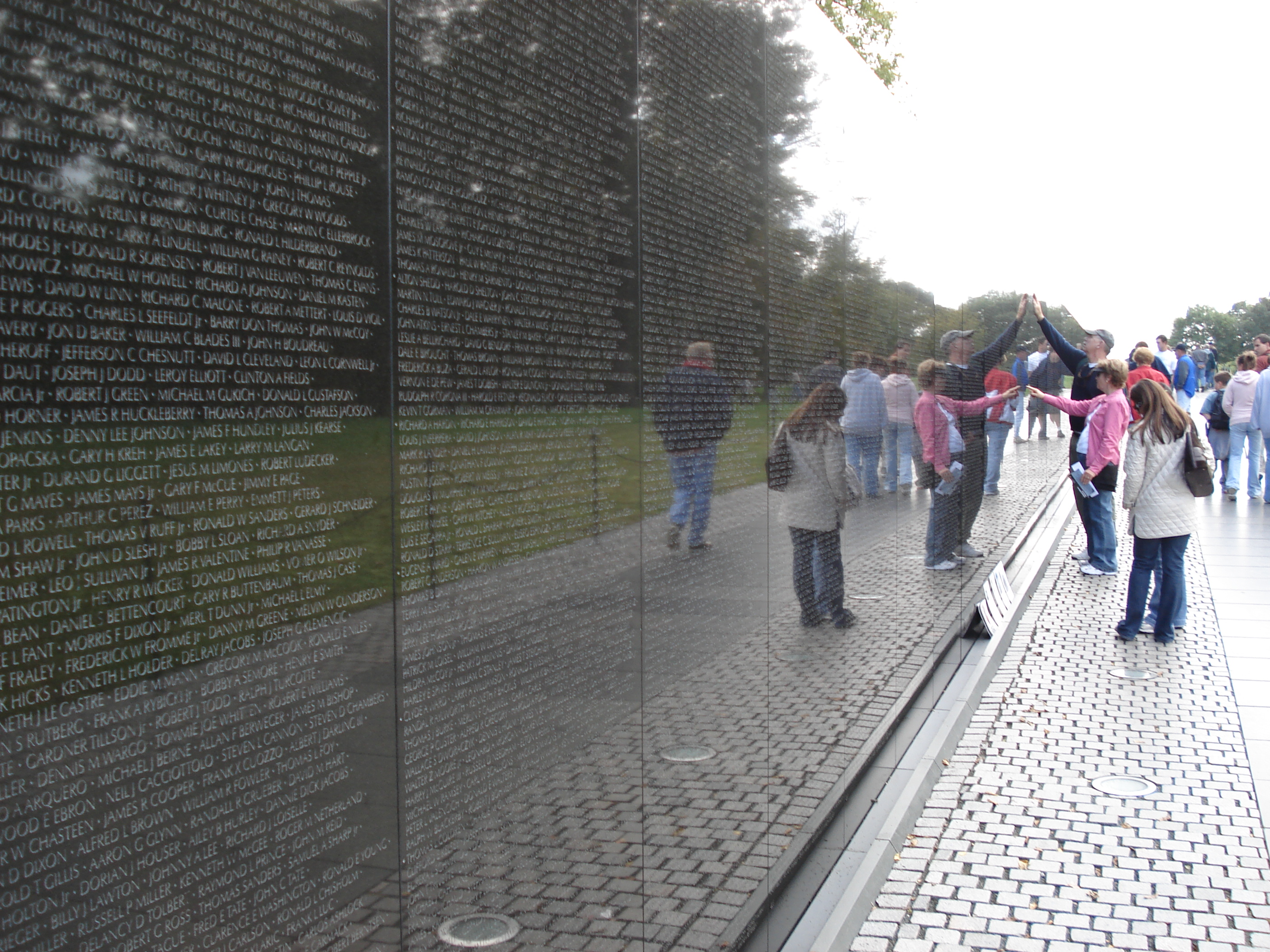 File:Vietnam war memorial 1.jpg - Wikipedia