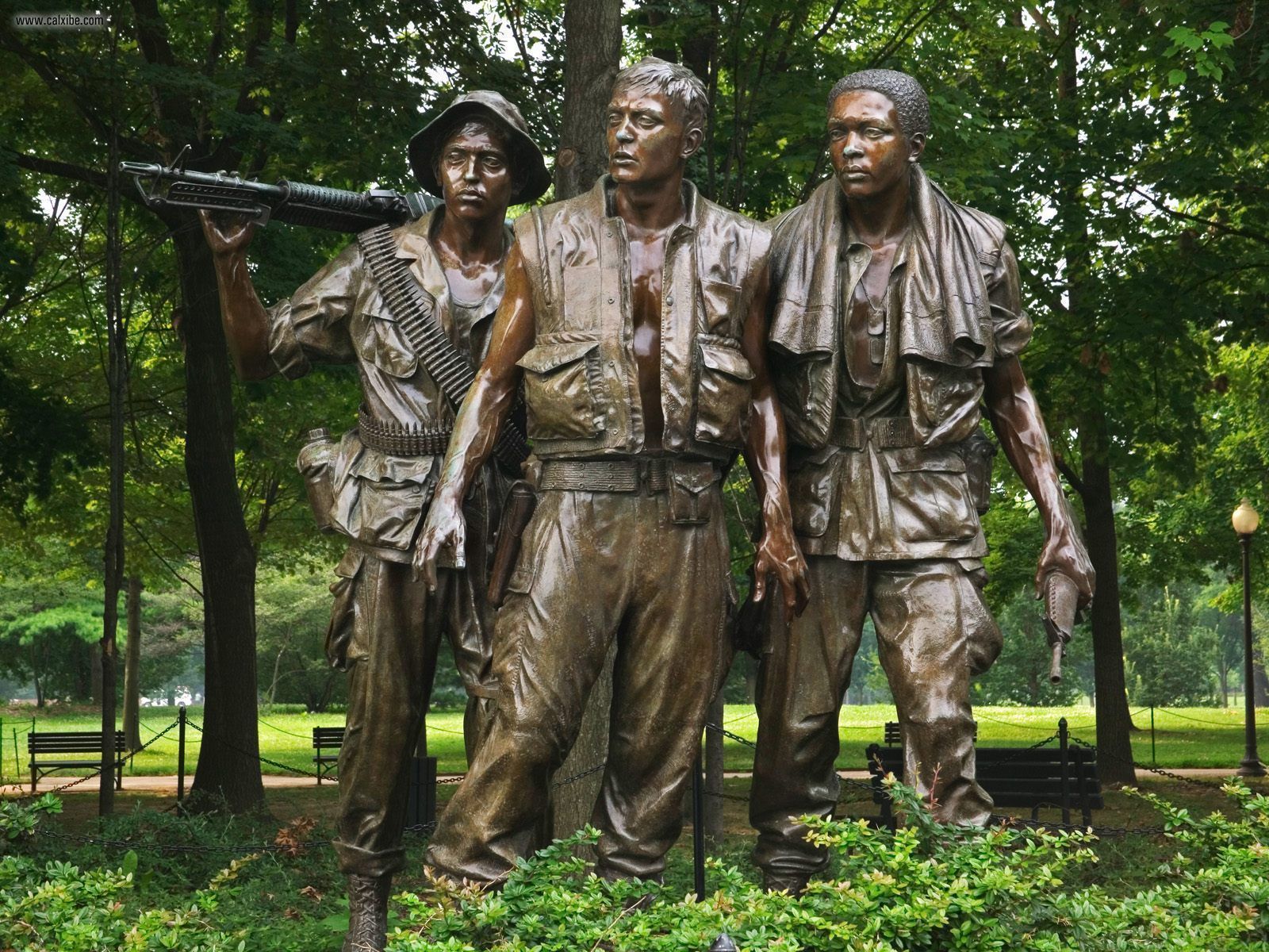 The Three Soldiers Vietnam Veterans Memorial Washington D.C. ...