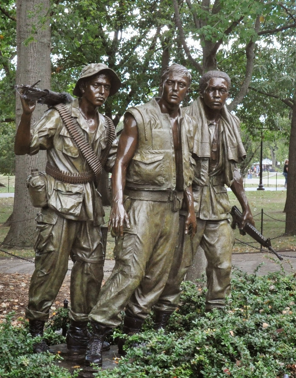 A GREAT EUROPE TRIP PLANNER: THE TRADITIONAL VIETNAM MEMORIAL SCULPTURE
