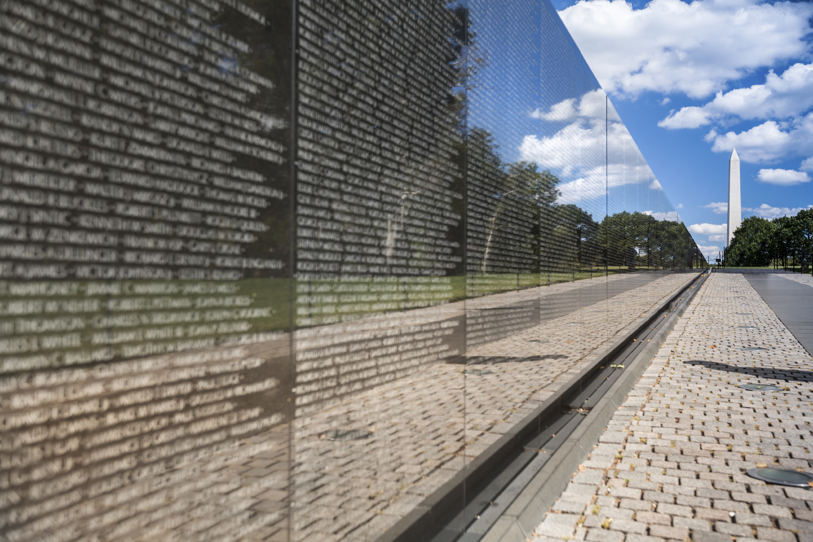 Vietnam veterans memorial photo