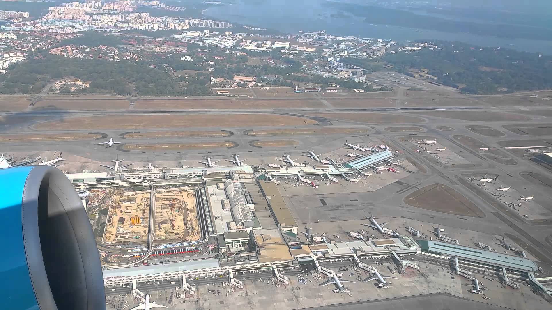Bird's eye view of Singapore's Changi Airport! - YouTube