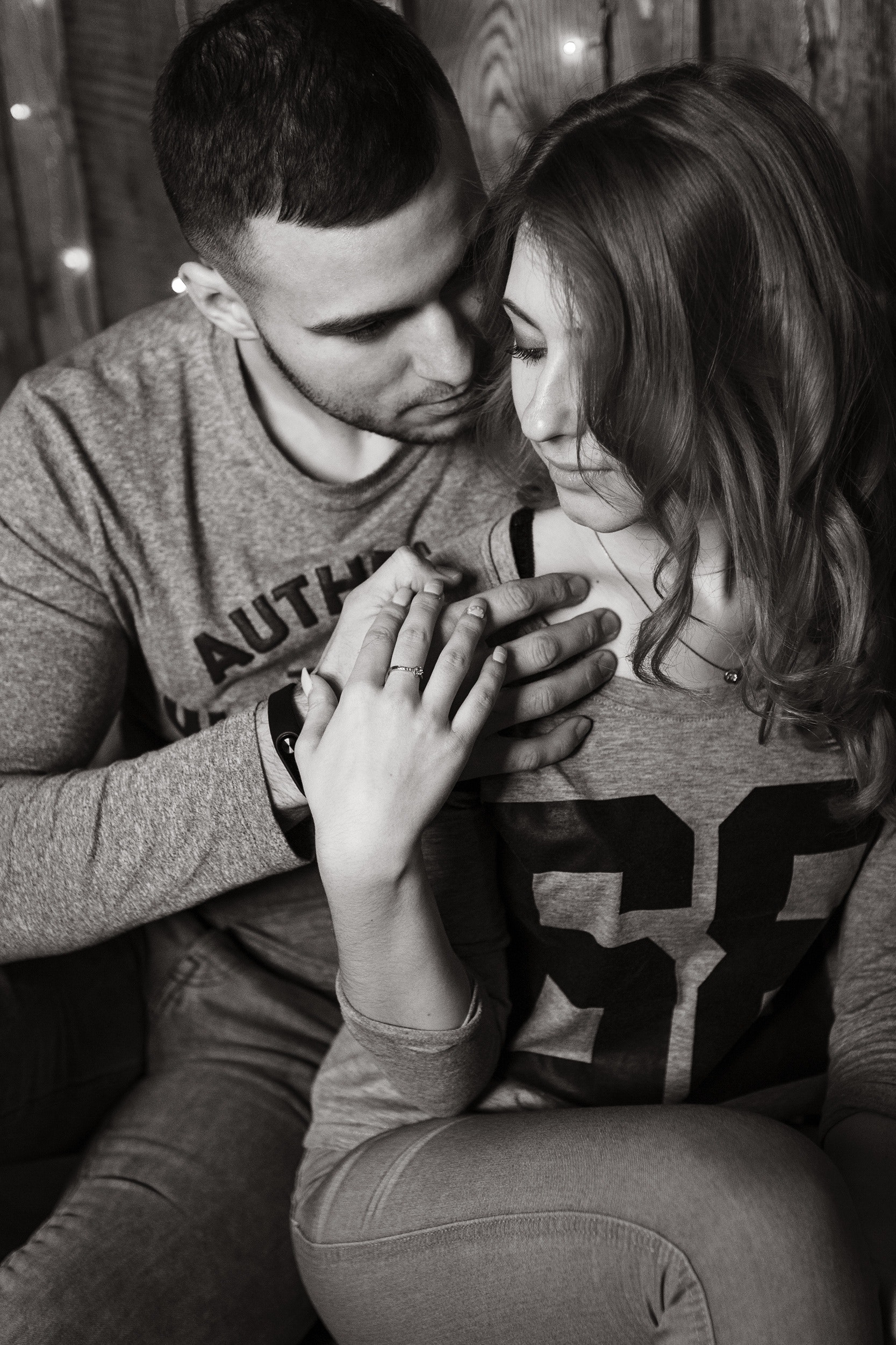 View of Couple Holding Hands, Adult, Joy, Photoshoot, People, HQ Photo