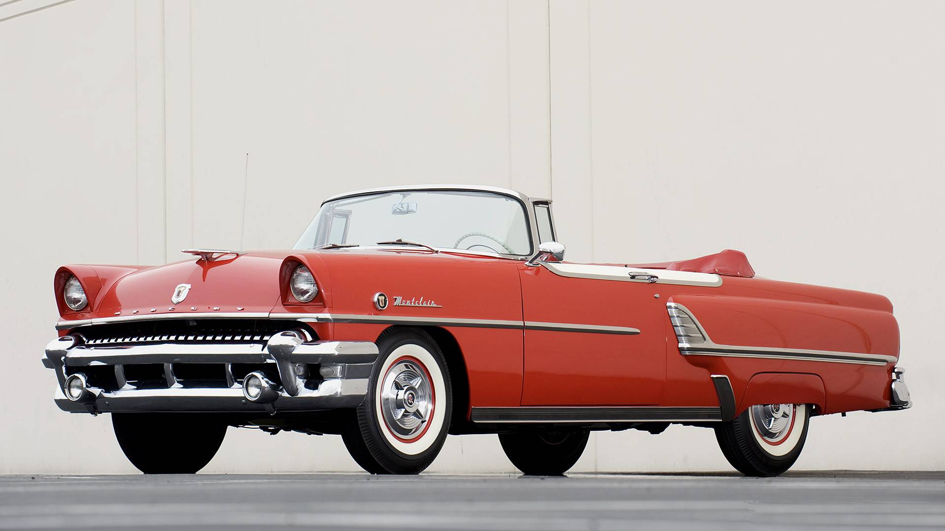 What Should a Buyer Look for in a Vintage Car? | Oak Lawn Toyota Blog
