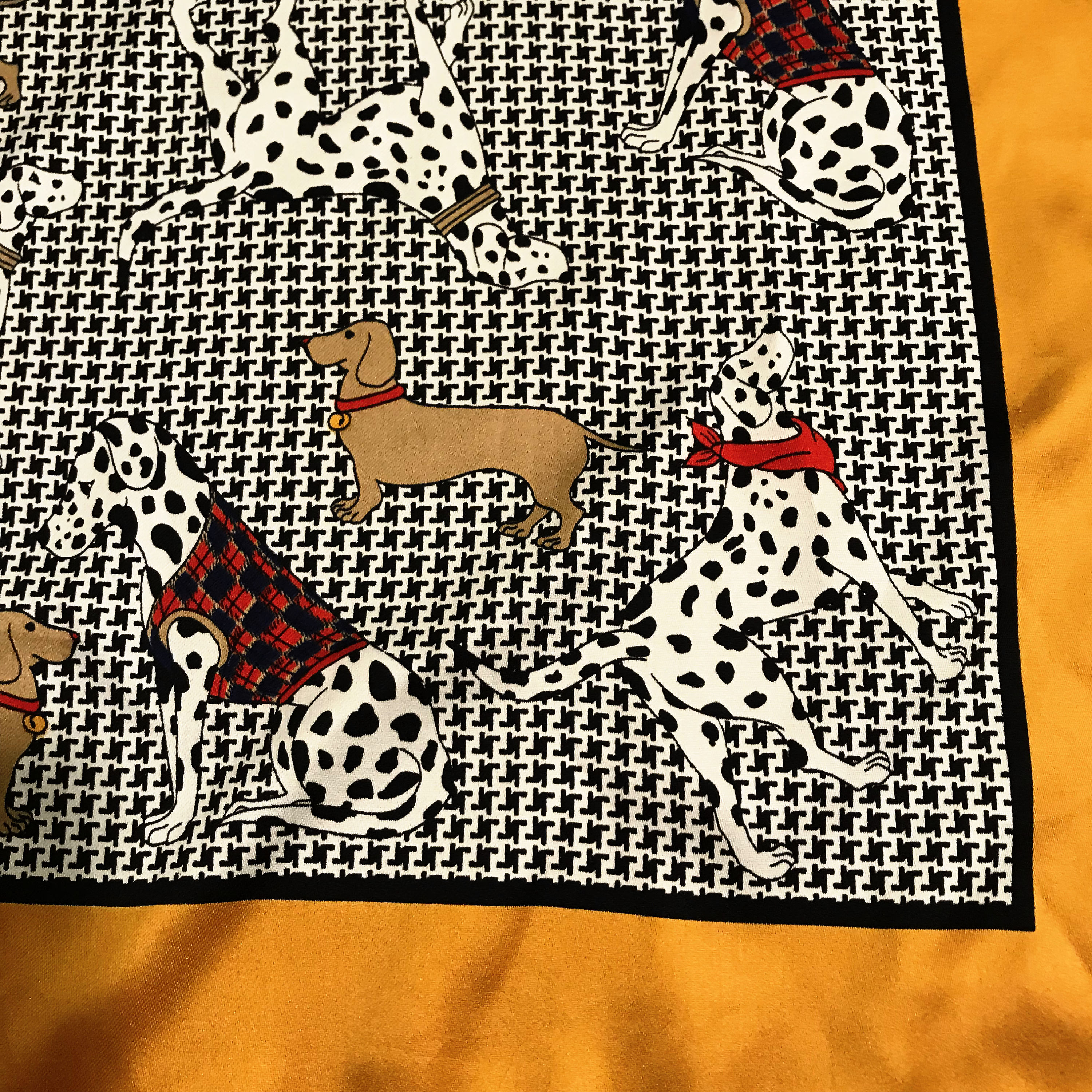 Vintage Houndstooth Scarf With Dalmations and Wiener Dogs | Pretty ...