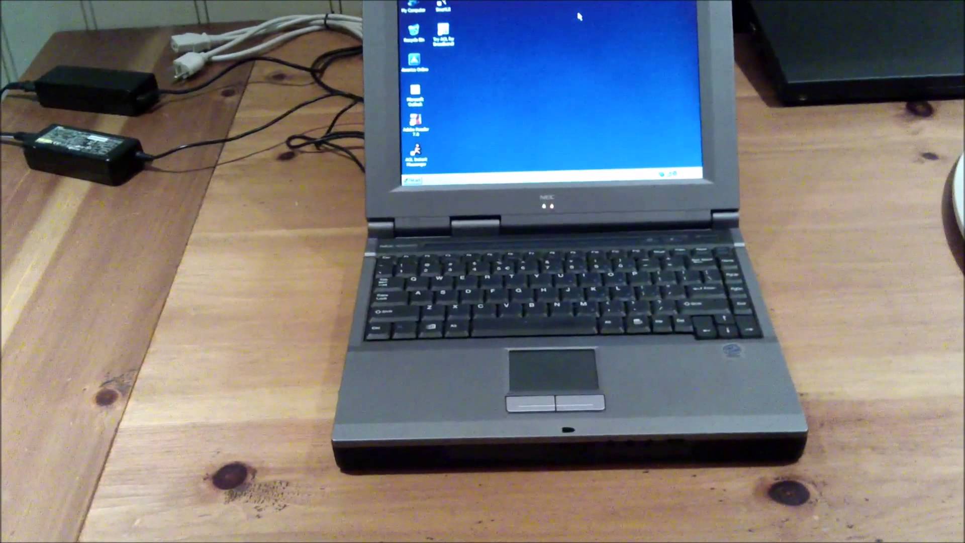 NEC Versa VXi Vintage Laptop - YouTube