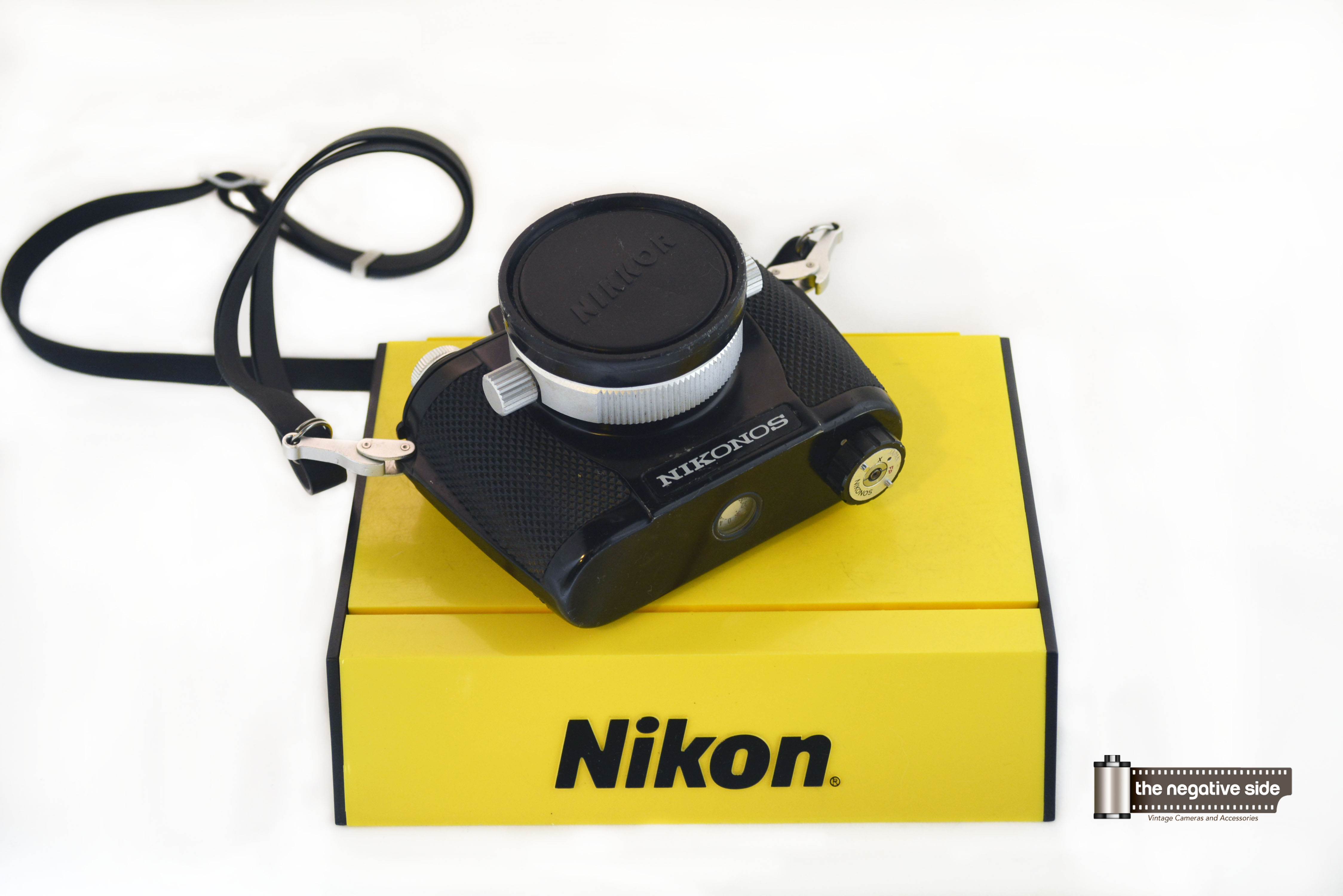 Nikon Nikonos II Underwater Camera | The Negative Side