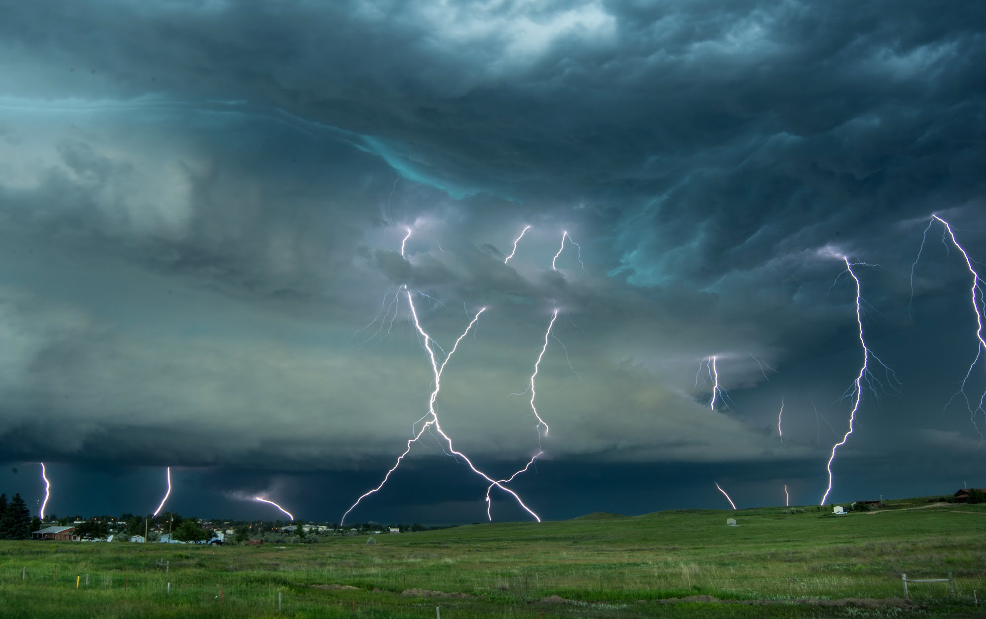 LIGHTNING BLITZKRIEG!!! Violent Lightning Storm Time Lapse - YouTube