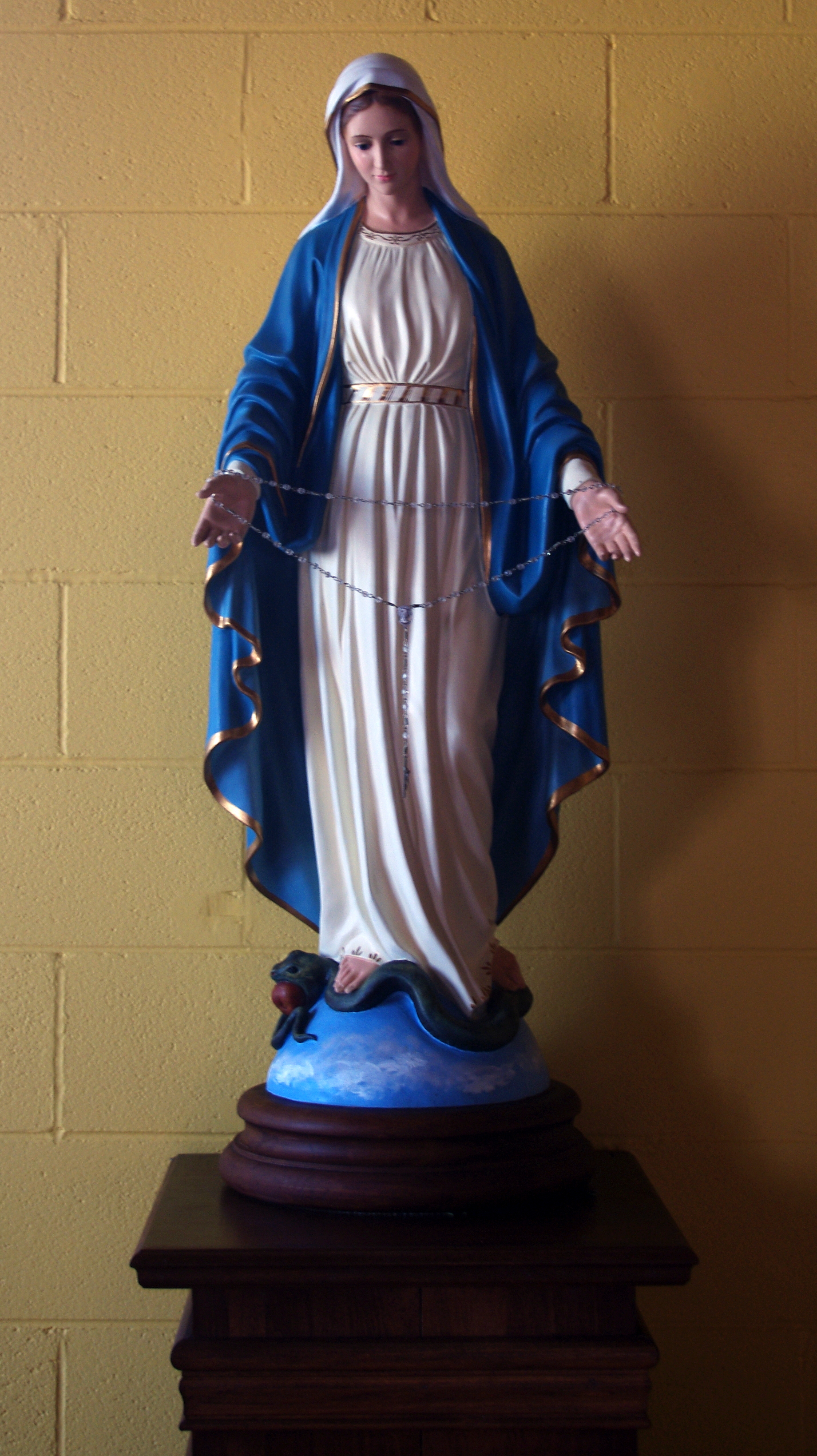 File:Our Lady of Perpetual Help (Campbellsville, Kentucky) - statue ...