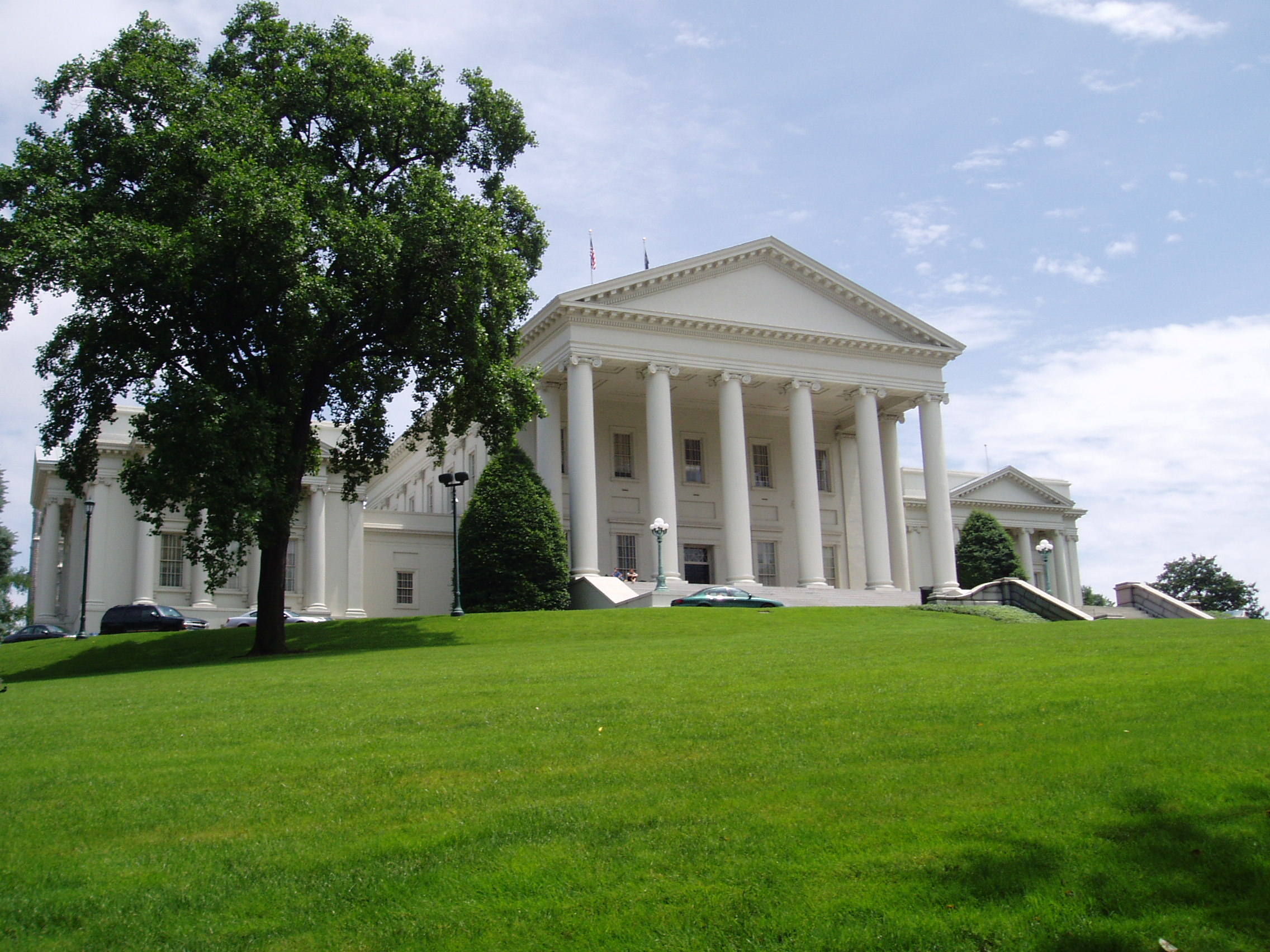 File:Va State Capitol.JPG - Wikimedia Commons