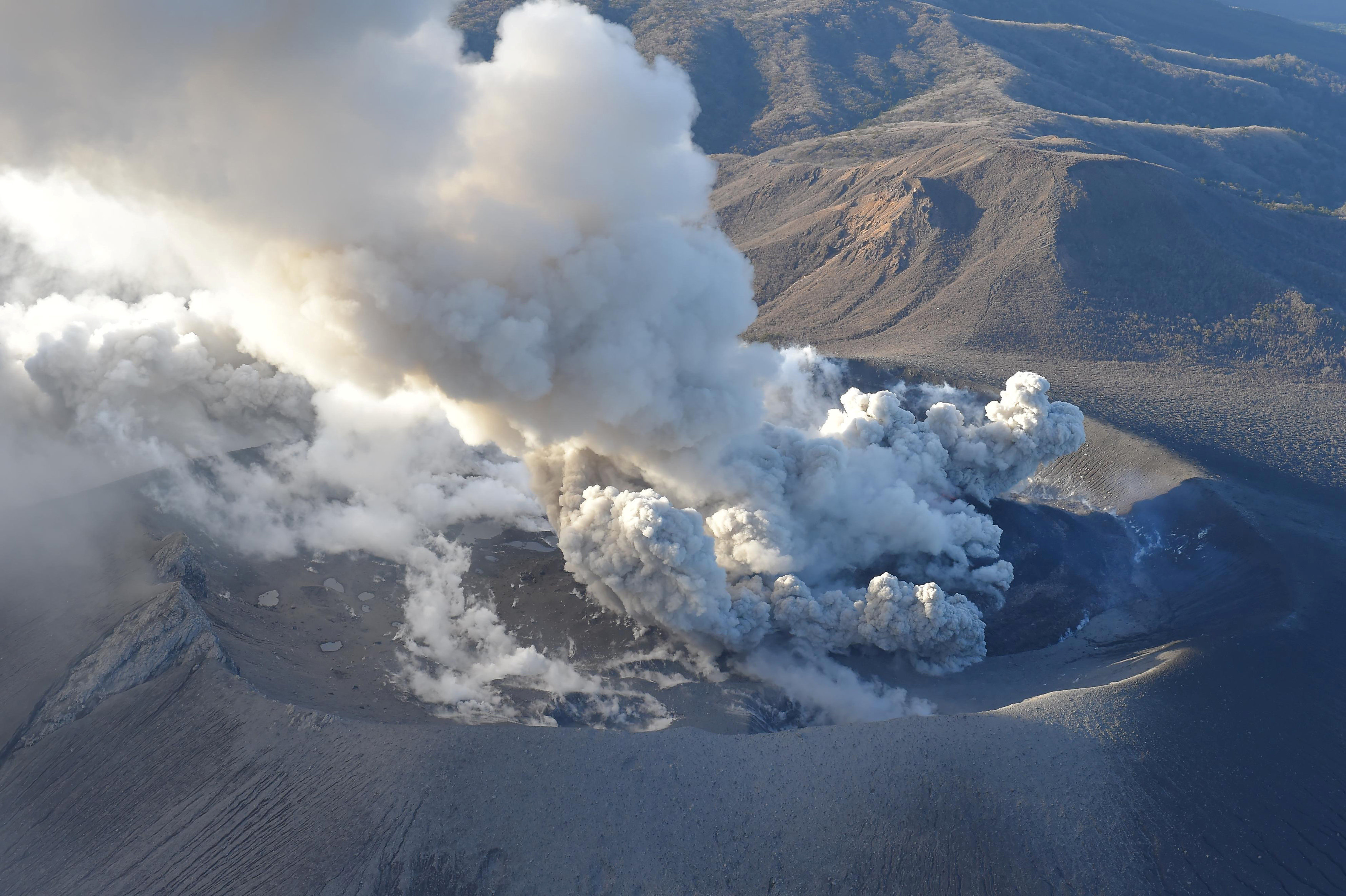 Japanese 'James Bond' Volcano Shoots to Thrill - OMG News Today