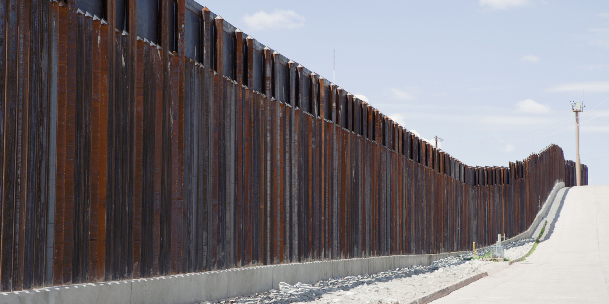 So How Much Will Donald Trump's Border Wall Cost? | HuffPost