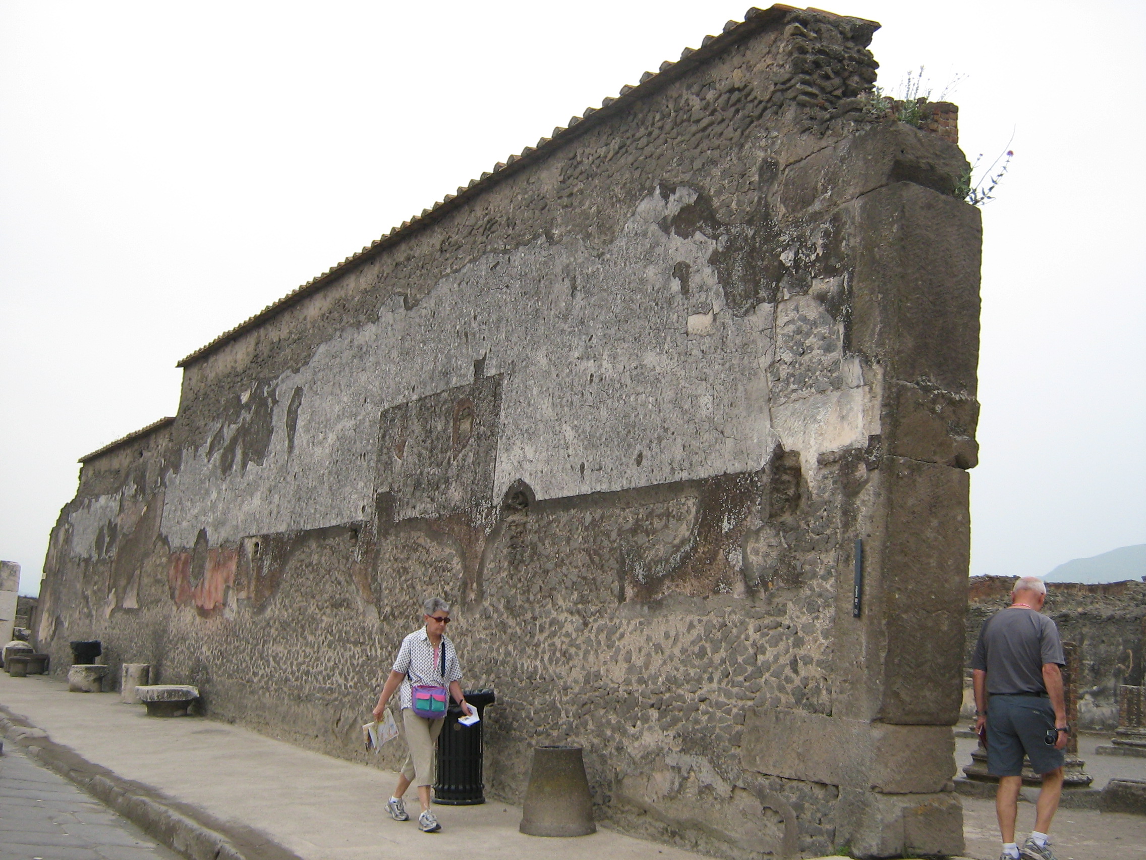 Daily Photos & Frugal Travel Tips » Blog Archive » Basilica, Pompeii ...