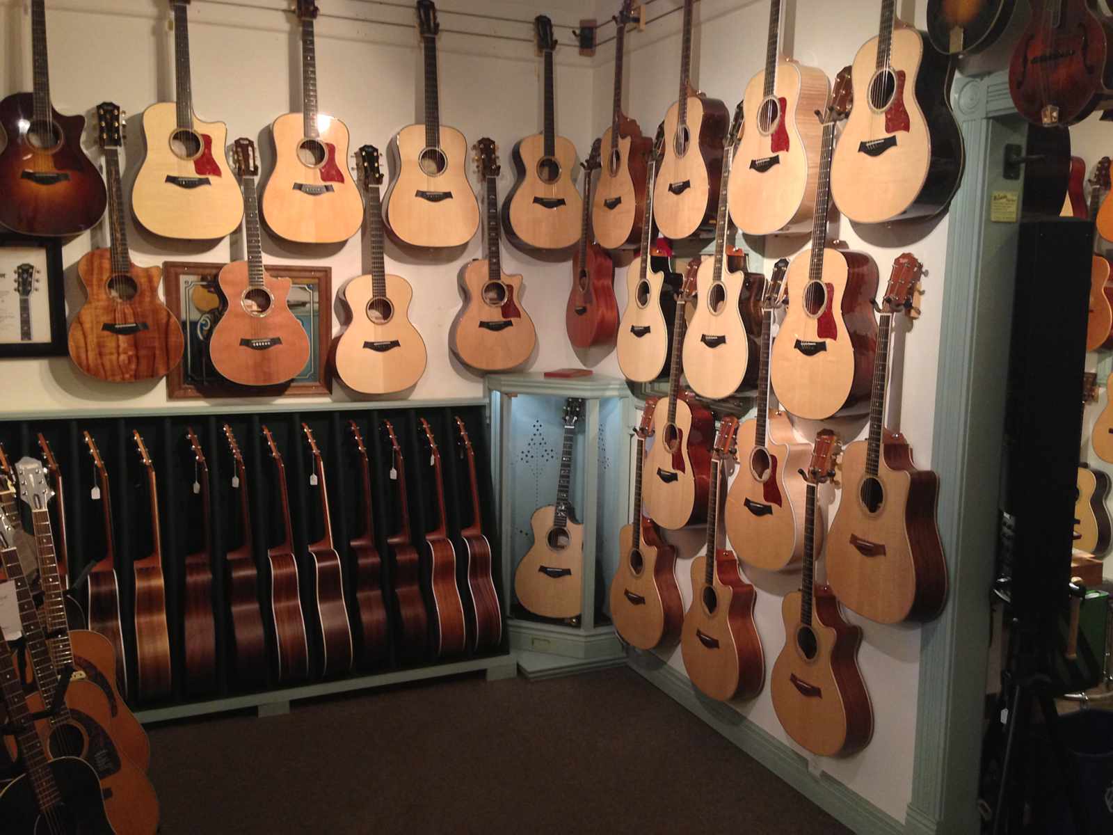 Taylor Guitars - www.12fret.com
